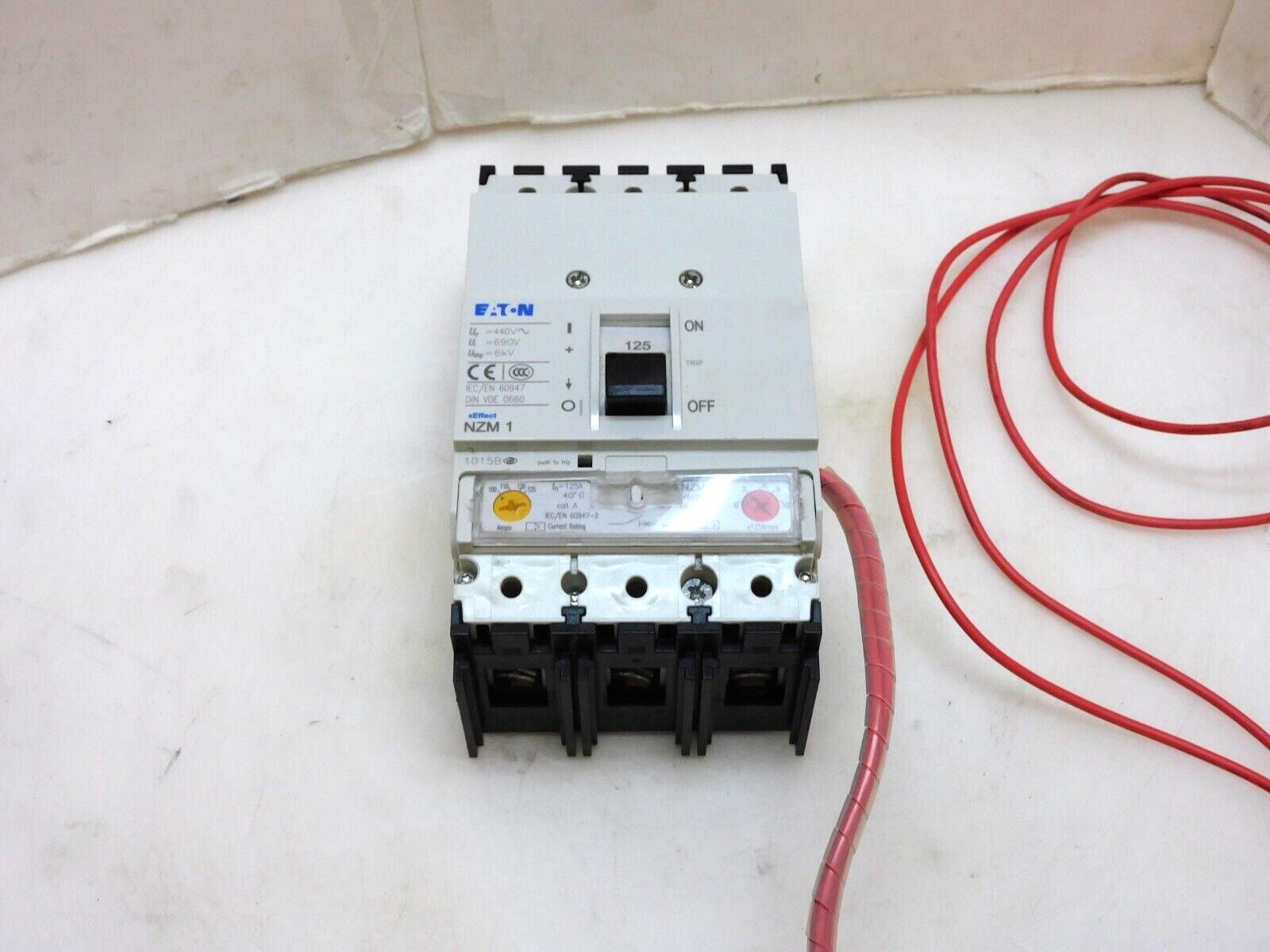 EATON NZM 1 125A CIRCUIT BREAKER NZMB1 100-125A 3P 3 POLE TRIP W/ SHUNT