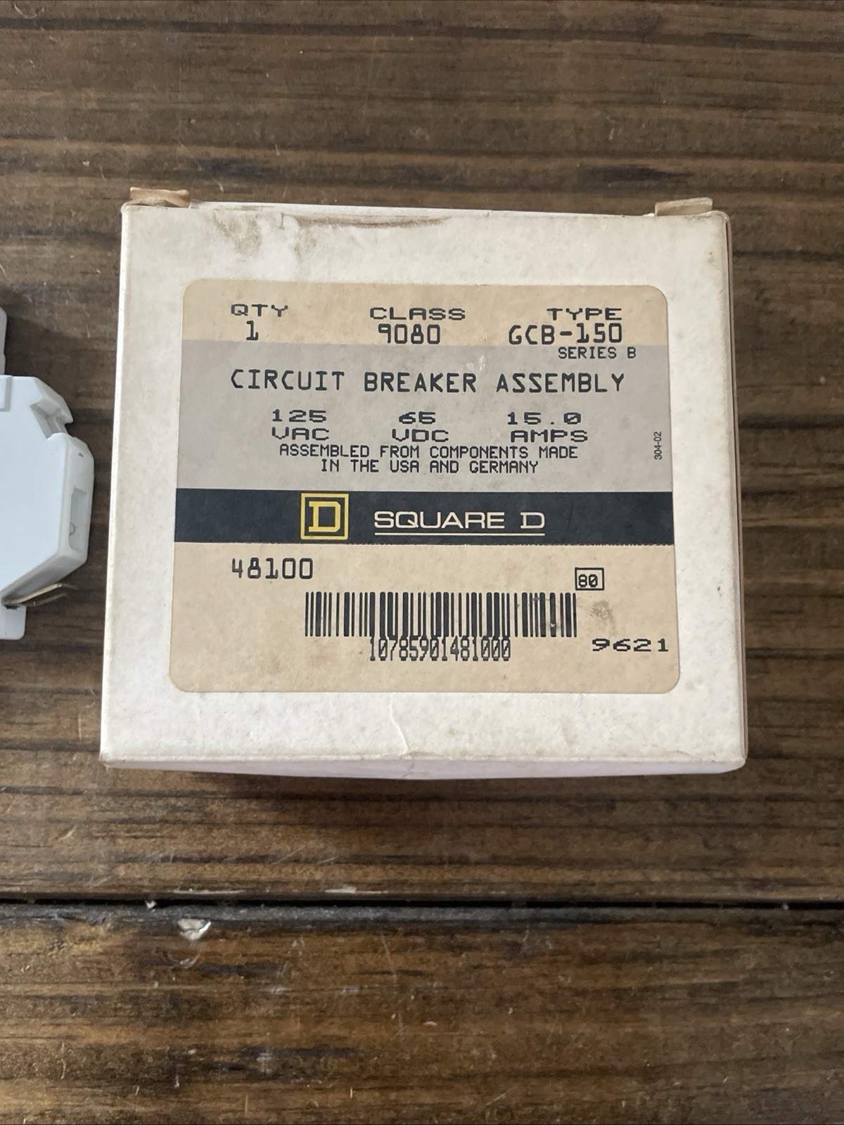 Square D 9080 GCB-150 Circuit Breaker / 15A 125VAC 65VDC Series B / 15 Amps