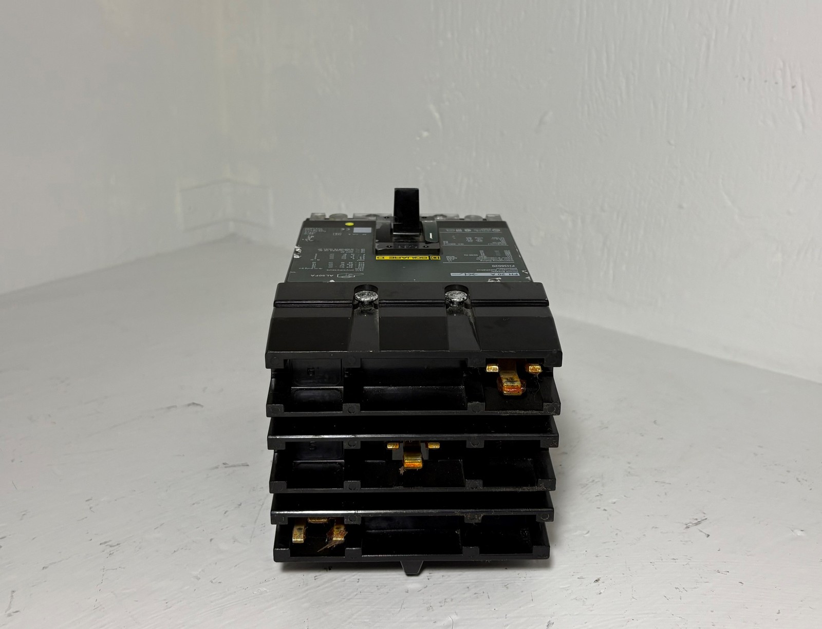 Square D I-Line FH36020 20A Circuit Breaker Green Label 600V 3P FA 20 Amp HACR