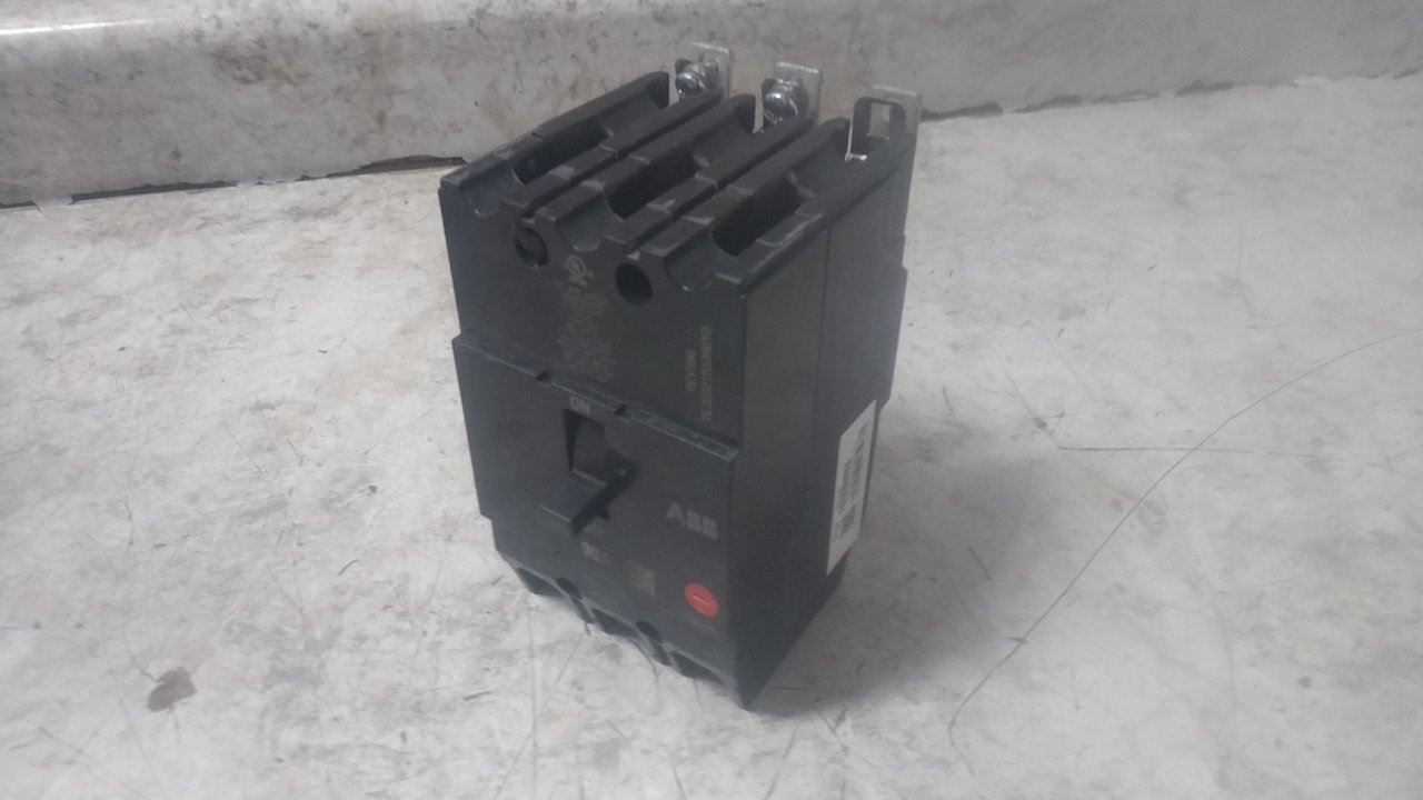 GE TEY390 277/480VAC 250VDC 90 Amps 3-Pole Molded Case Circuit Breaker (C)