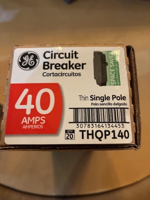 CASE 20 NEW GE THQP140 1 pole 40 amp Plug THQP 120v Skinny Thin Breakers 20qty