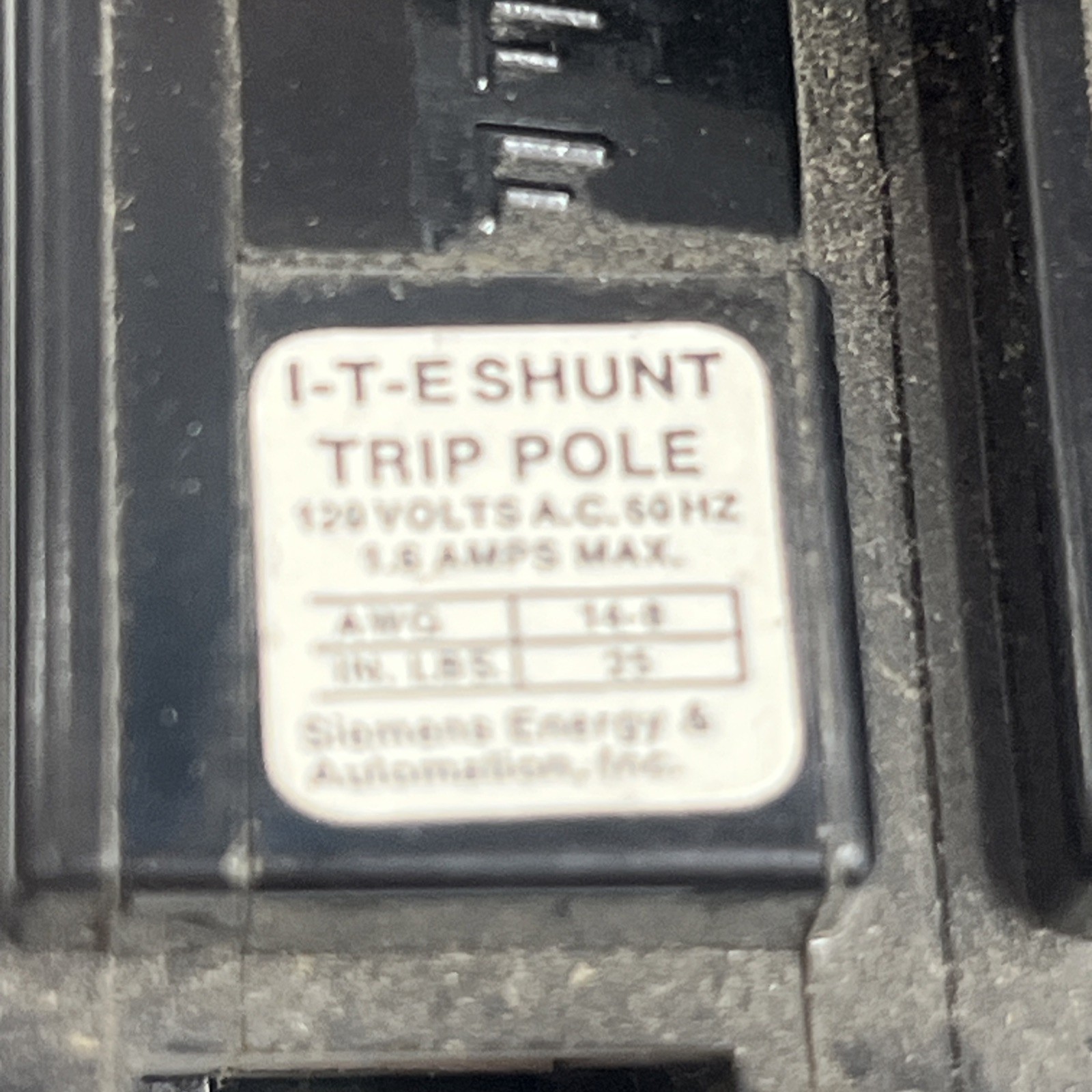 ite 60AMP ,3POLE TYPE QP SHUNT TRIP PLUG IN CIRCUIT BREAKER