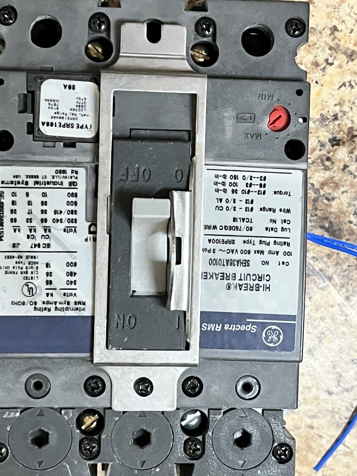 GE Spectra Hi-Break Circuit breaker 80 Amps UV Trip
