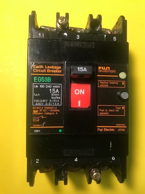 1 Fuji EG53B Circuit Breaker 15 Amp 100-200-440V 30mA W/Mounting Screws Multiple