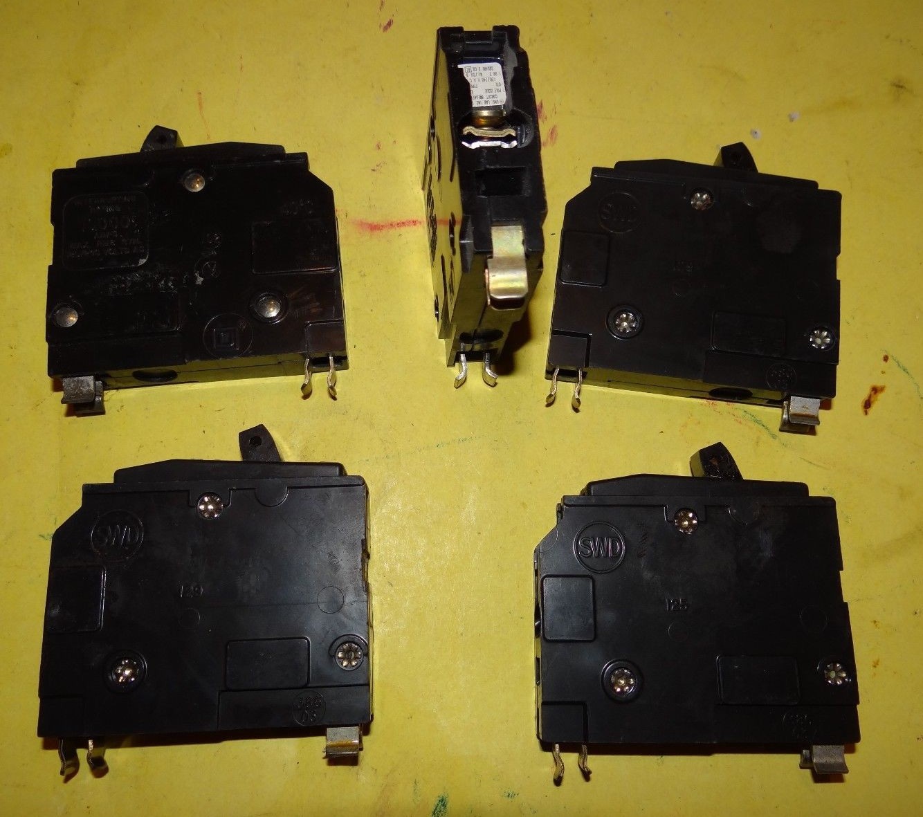 USED Square D QO120 Breakers Lot of (5) 20 A 240 Volt Plug-in Breaker Type HACR