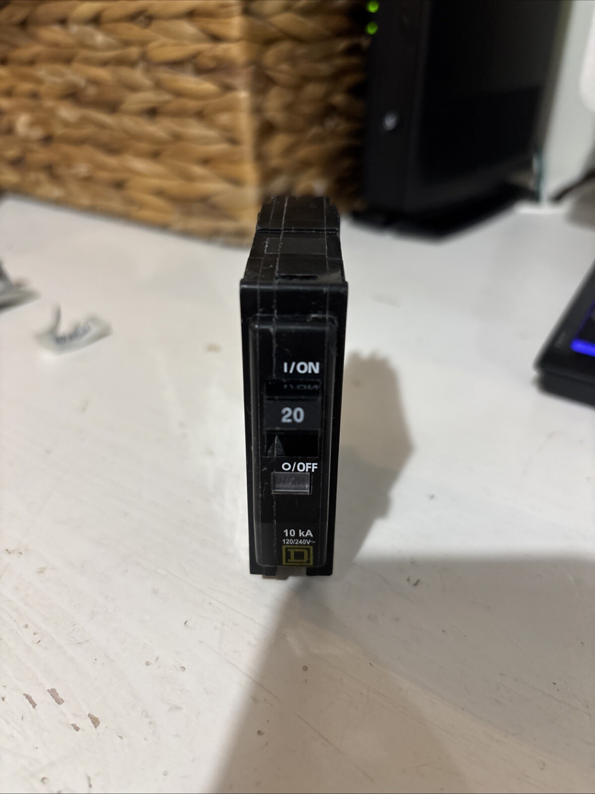 Square D QO120 1-Pole 20-Amp 120/240V Plug-In Circuit Breaker