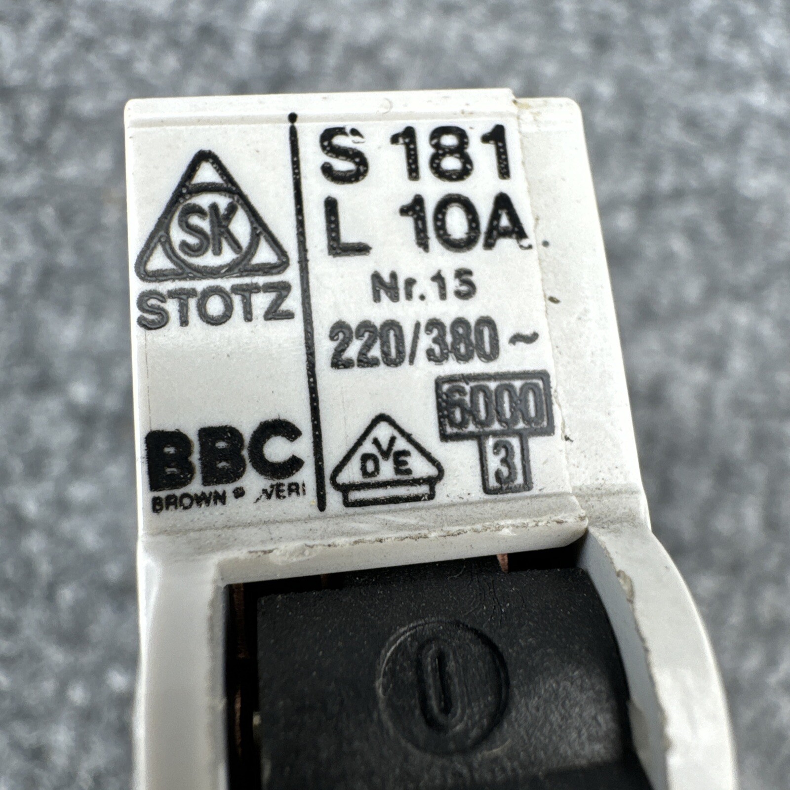 Lot of 3 – ABB Stotz Kontakt S 181 L10A 1 Pole 220/380v Circuit Breaker Used