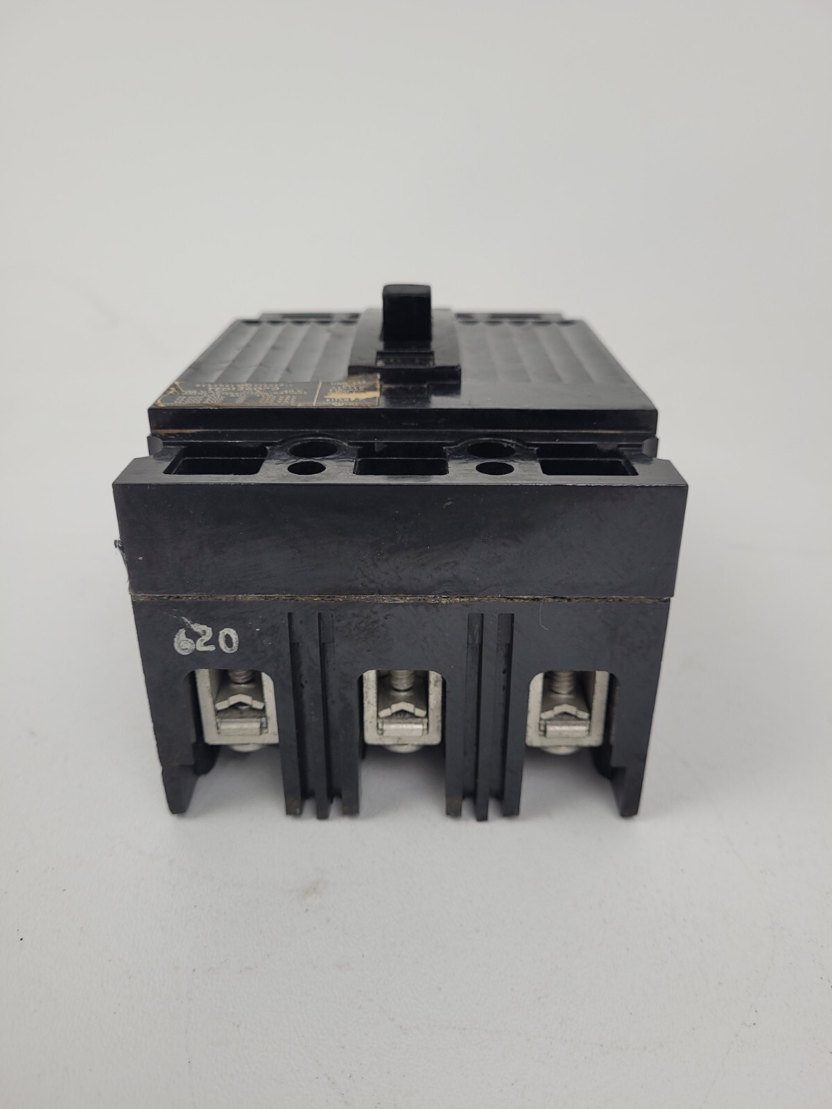 TED136020 GE 20 Amp 600V Circuit Breaker – Next Day Option