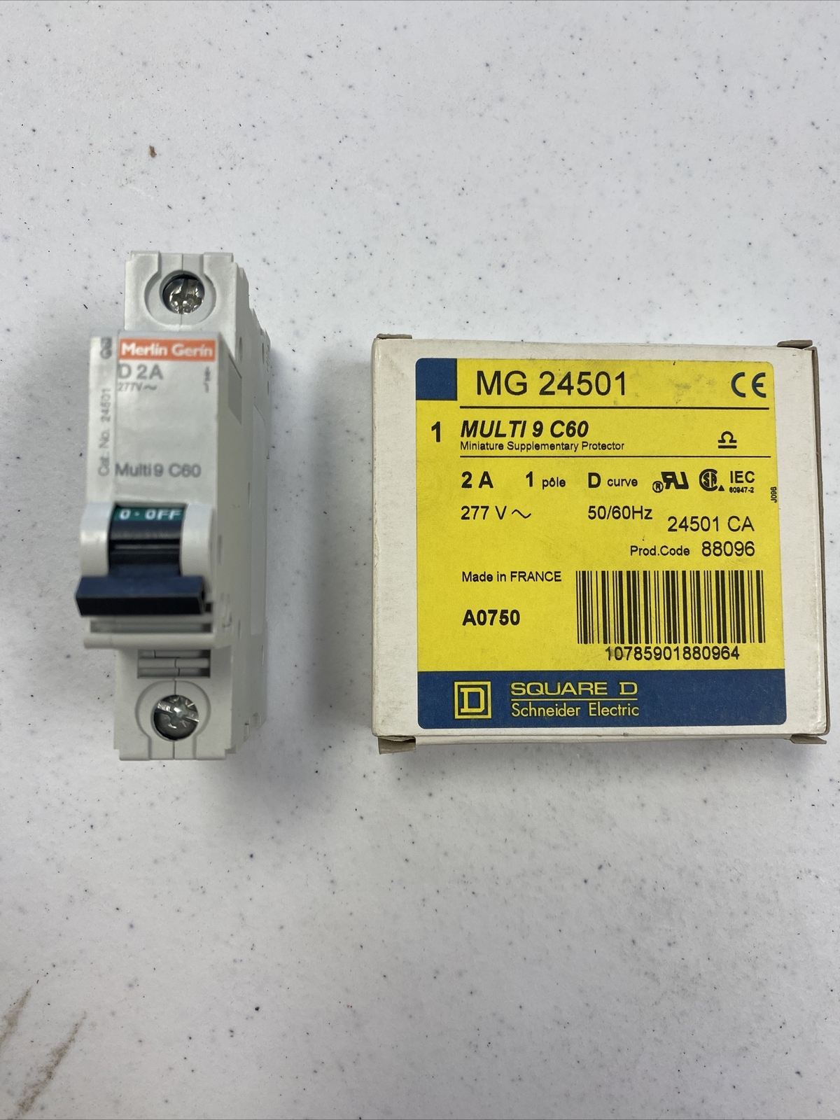 NEW, SQUARE D SCHNEIDER ELECTRIC MG 24501 MINI SUPPLEMENTARY PROTECTOR C60