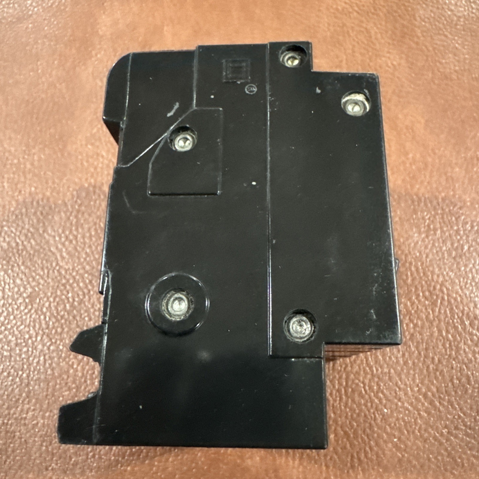 Square D EHB34040 40 AMP 480/277 VOLT 3 POLE CIRCUIT BREAKER 3P 40A