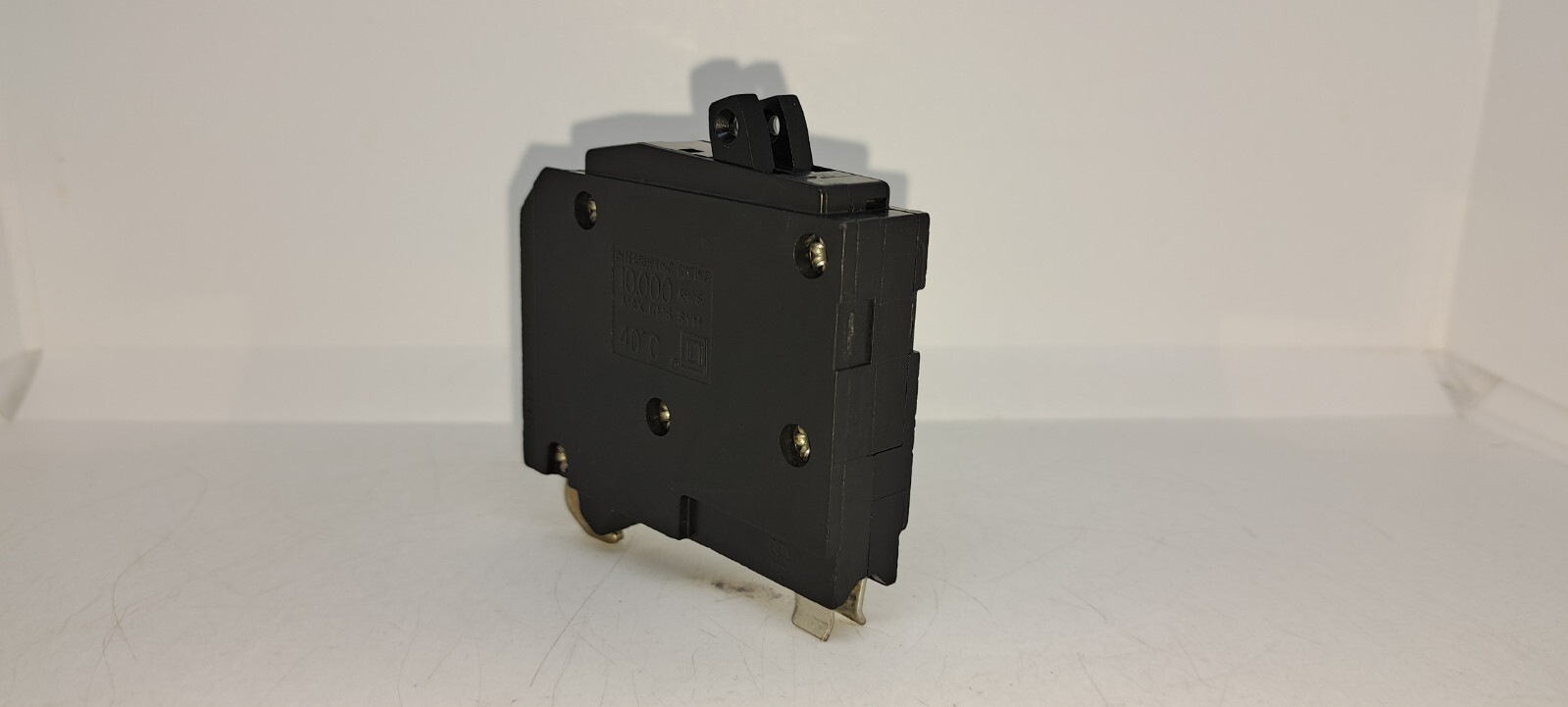 Square D QOT1515 15 Amp Tandem Twin Mini Circuit Breaker with hook