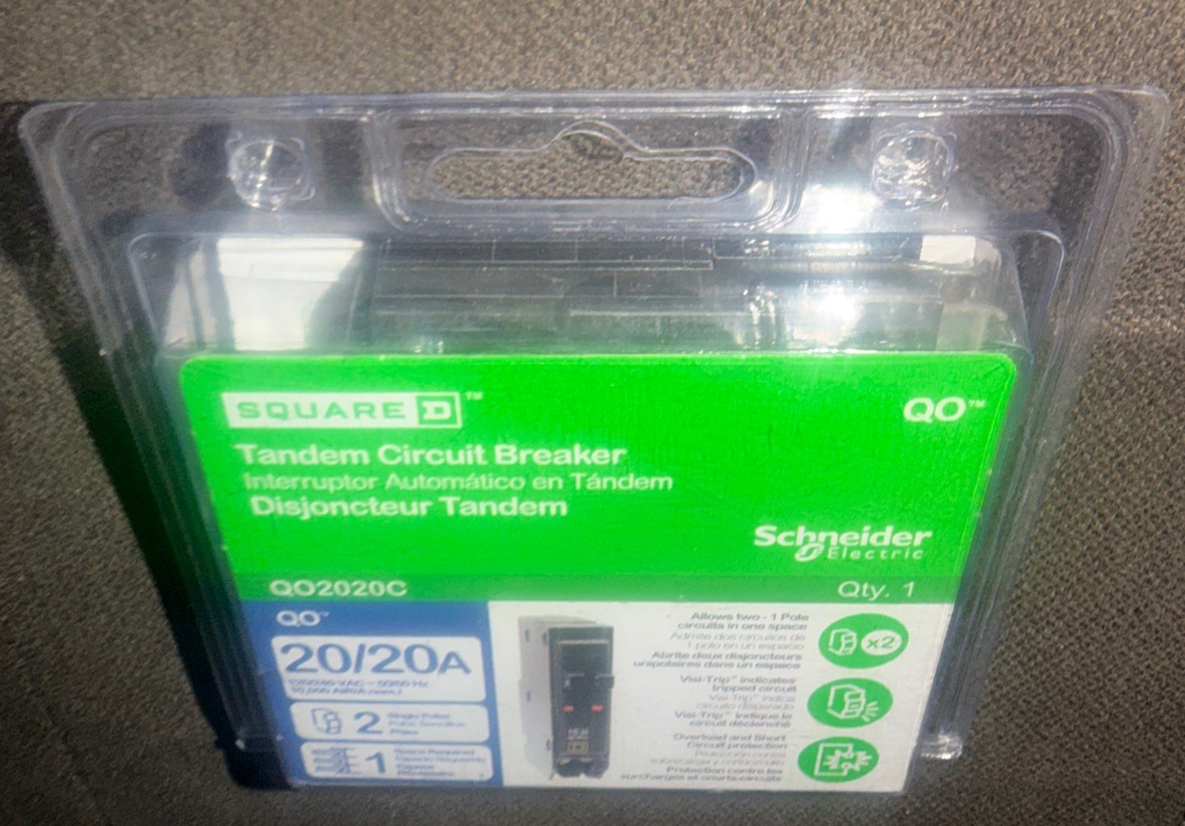 Square D {Model# QO2020C} QO 20-amp/20-amp Single-Pole Tandem Circuit Breaker