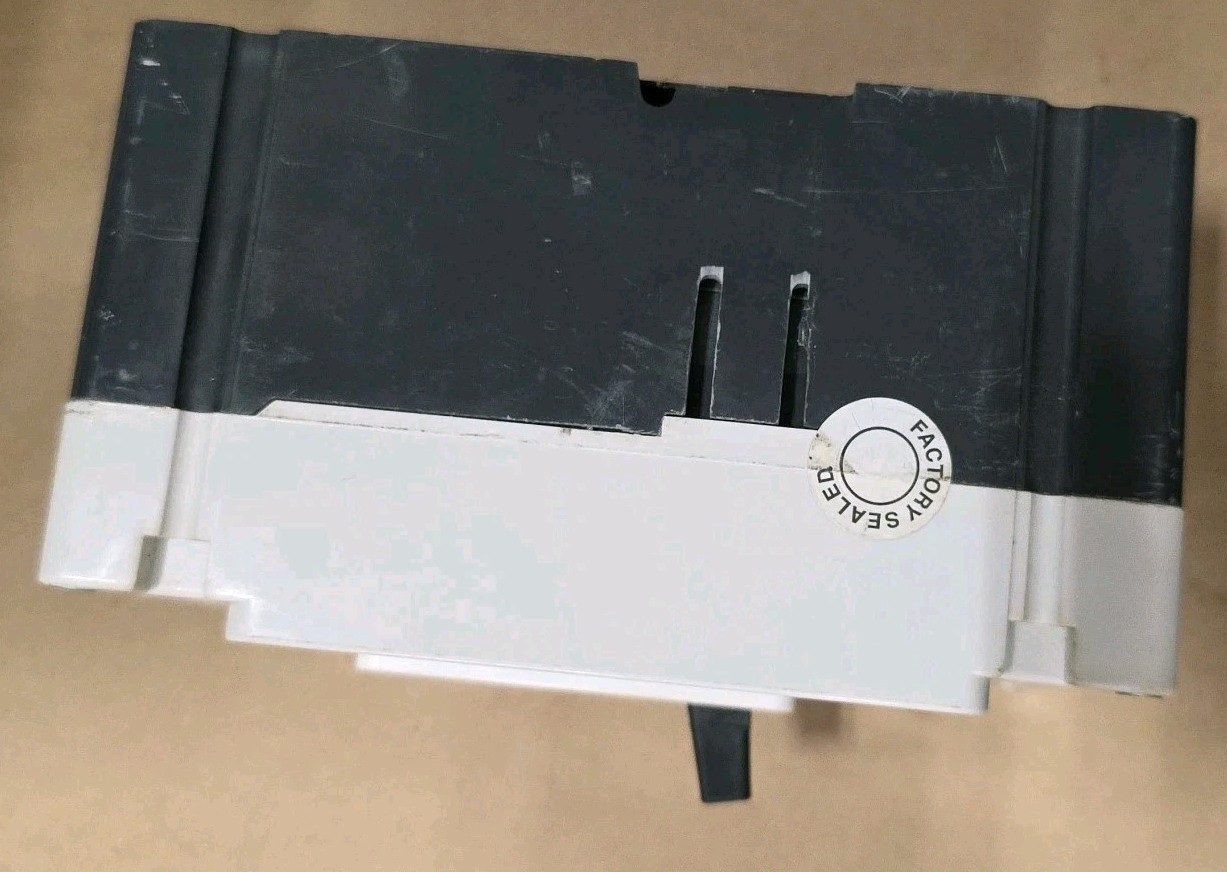 Eaton Westinghouse HMCPS HMCPS030H1C 3 Pole 30 Amp 600v Circuit Breaker