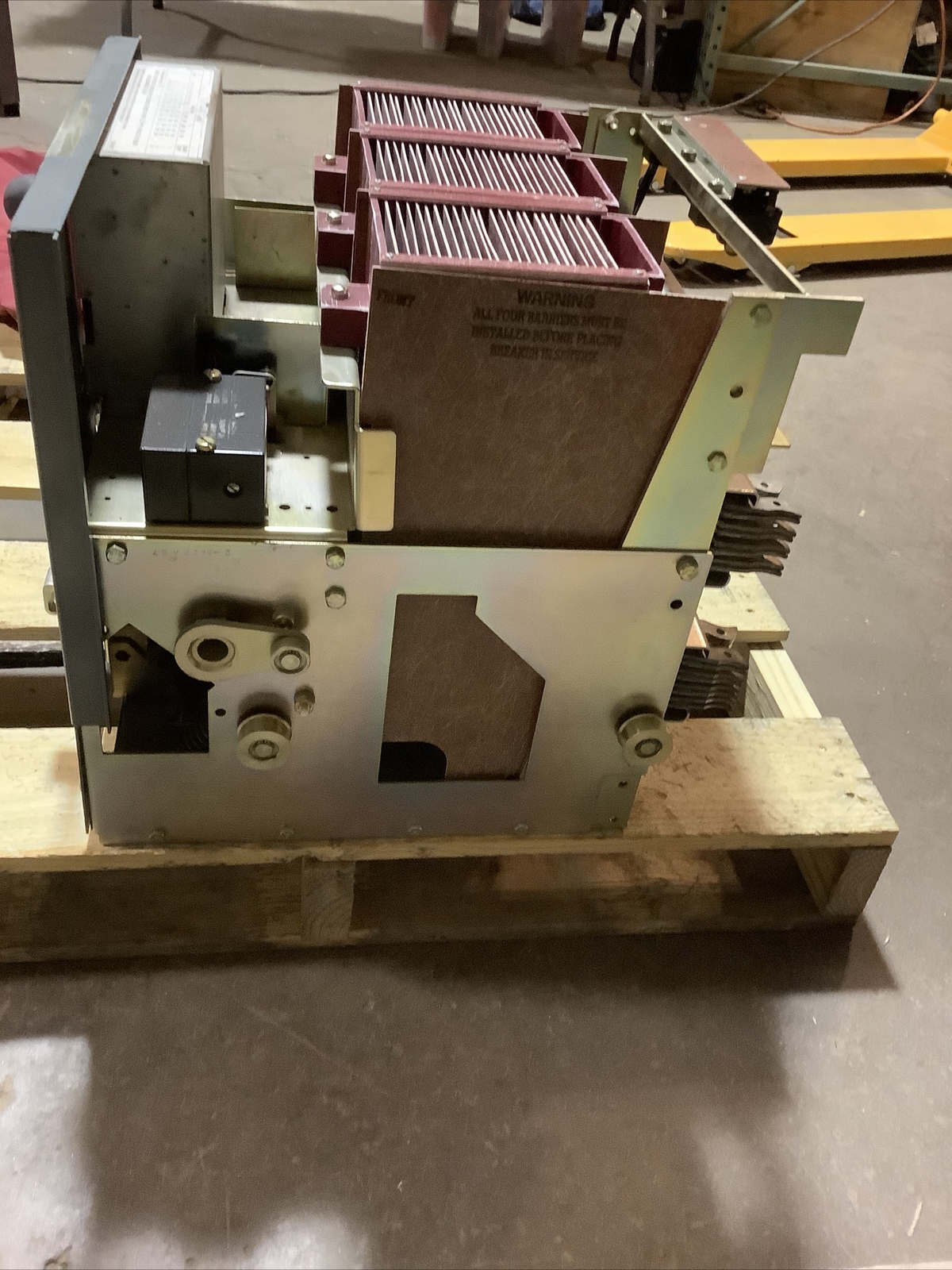 Type DS-416 Circuit Breaker