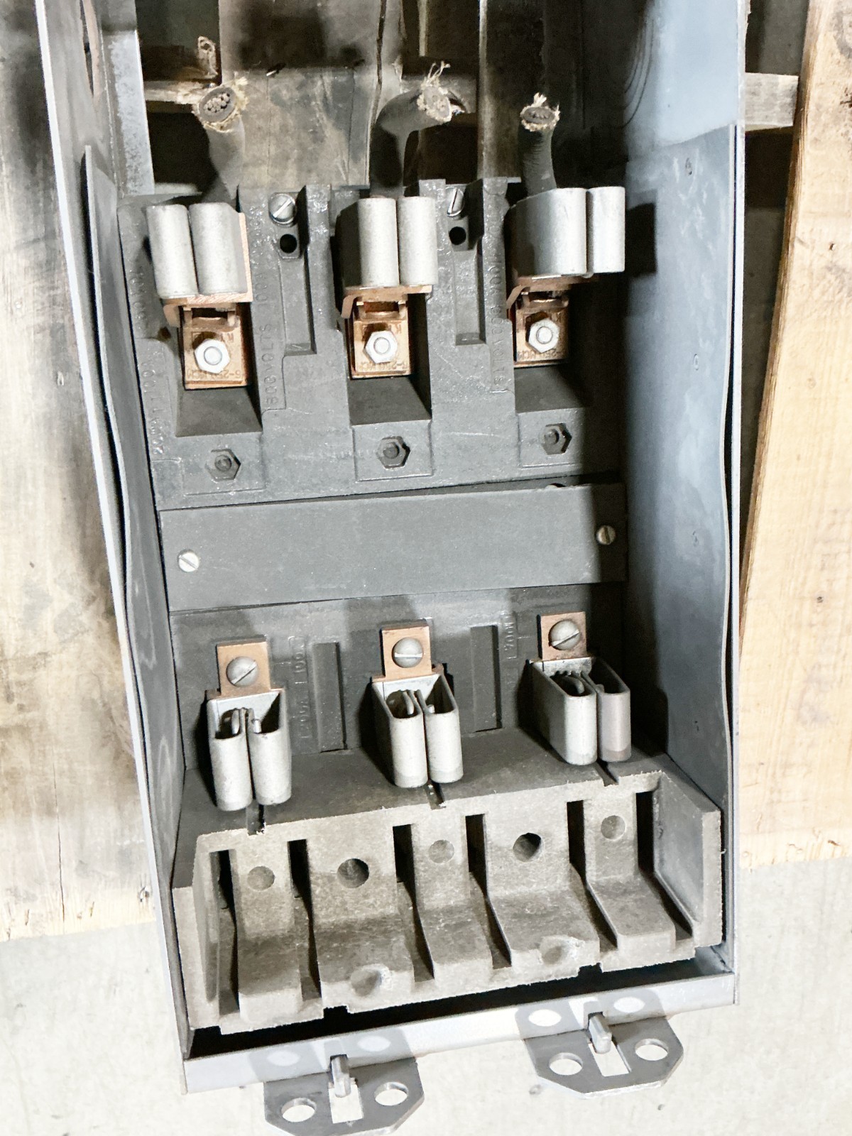 Square D SD9344 Fusible Bus Plug 200A 575AC HP 50 3PH 3W