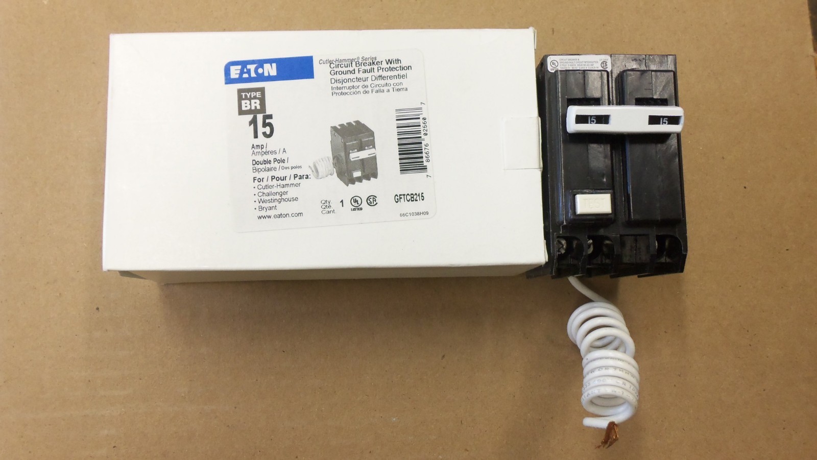 New EATON GFTCB 2 pole 15 amp 120/240V GFTCB215 Circuit Breaker GFCB