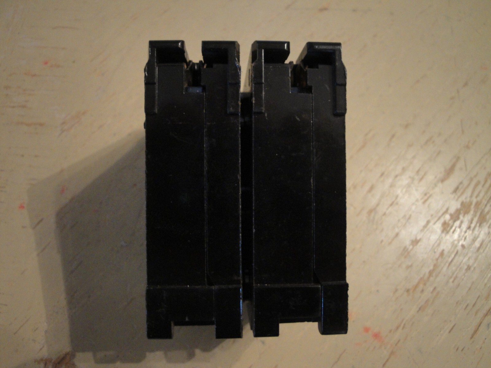 Murray 20 Amp 2 Pole Type MP-T Circuit Breaker 120/240 VAC #126