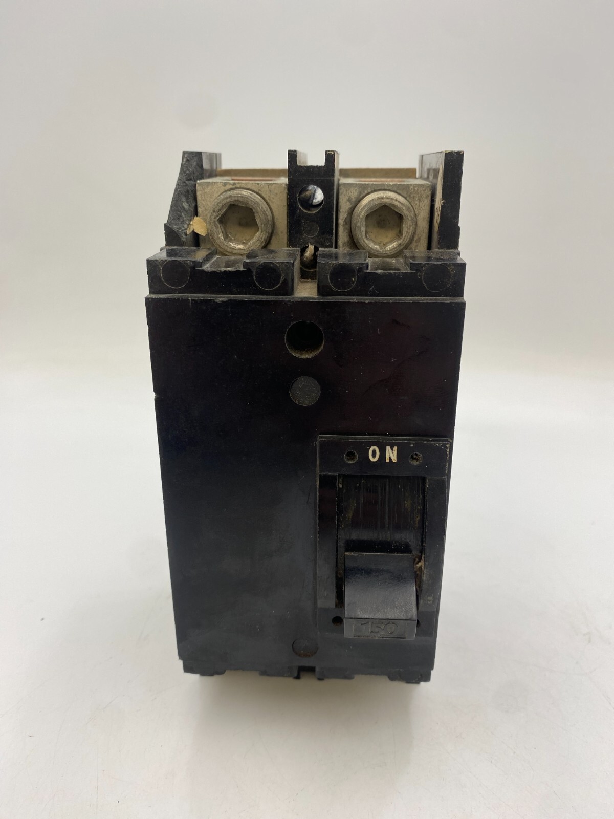Square D Q2L2150 Feed-Thru Circuit Breaker 150A 240V 2P 1PH Q2L 150 AMP CHIPPED