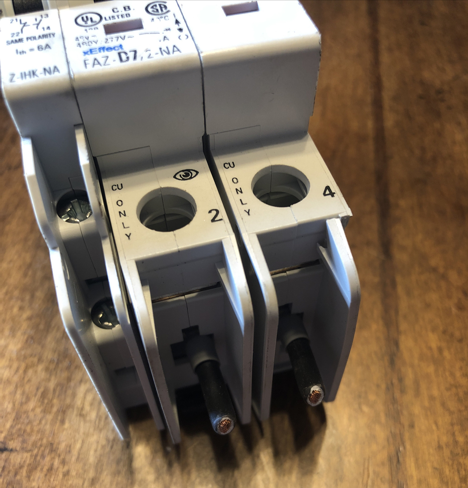 🔥🔥🔥Eaton FAZ-D7/2-NA DIN Rail Breaker 2P Z-IHK-NA 50/60Hz