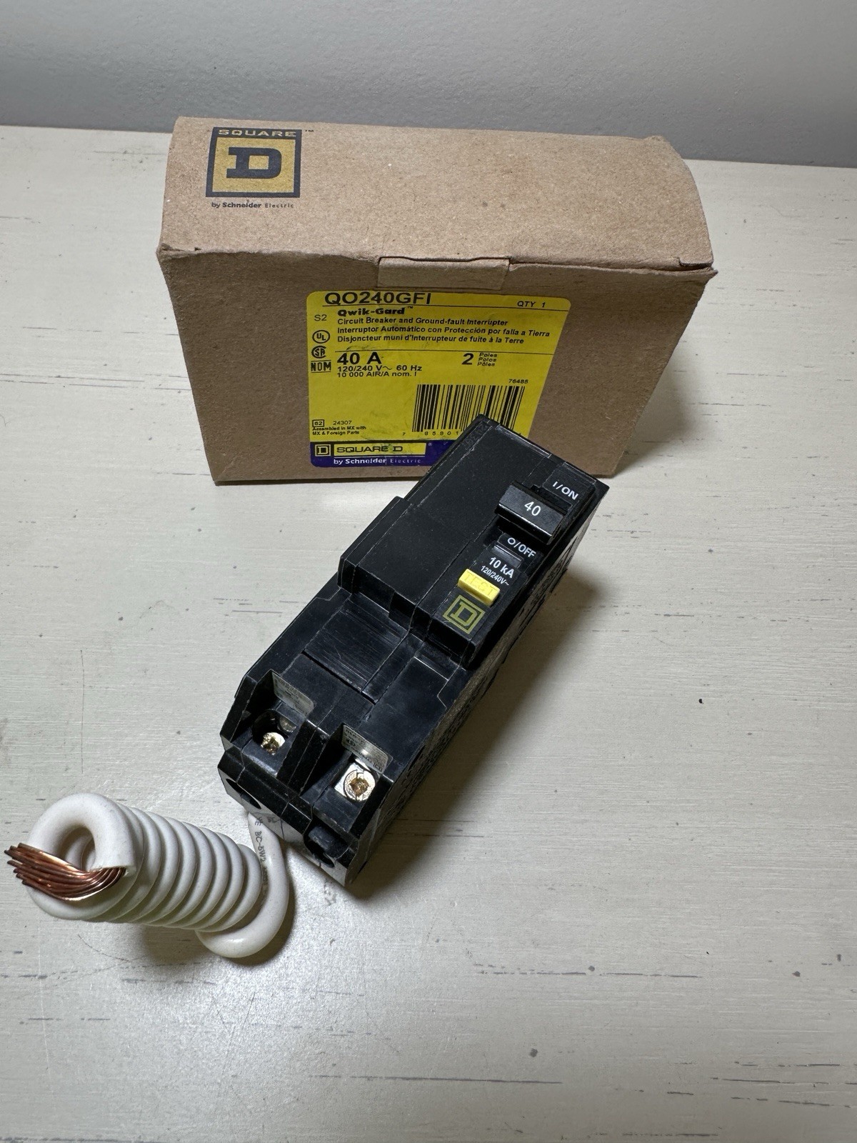 Square D QO240GFI 40 Amp Double Pole 240V Pigtail-Neutral GFCI Ground Fault