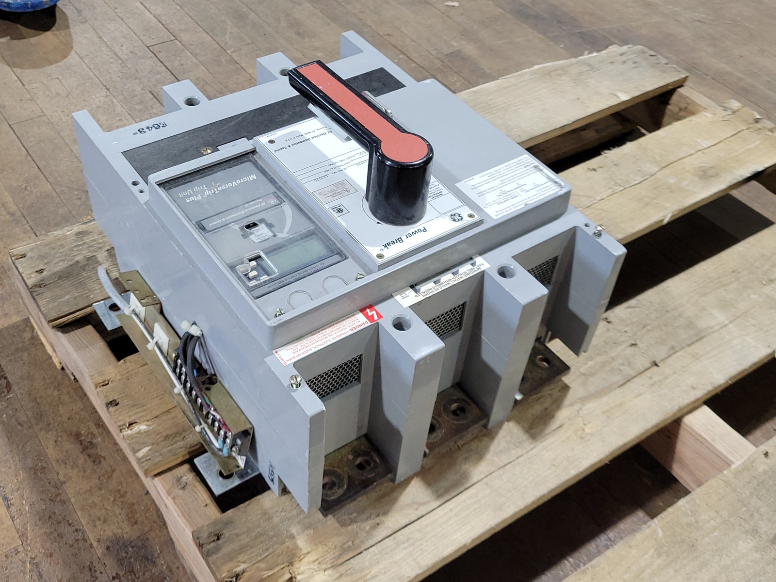 General Electric TP1616TTR Power Break Circuit Breaker 1600A 3P 600VAC Trip Plug