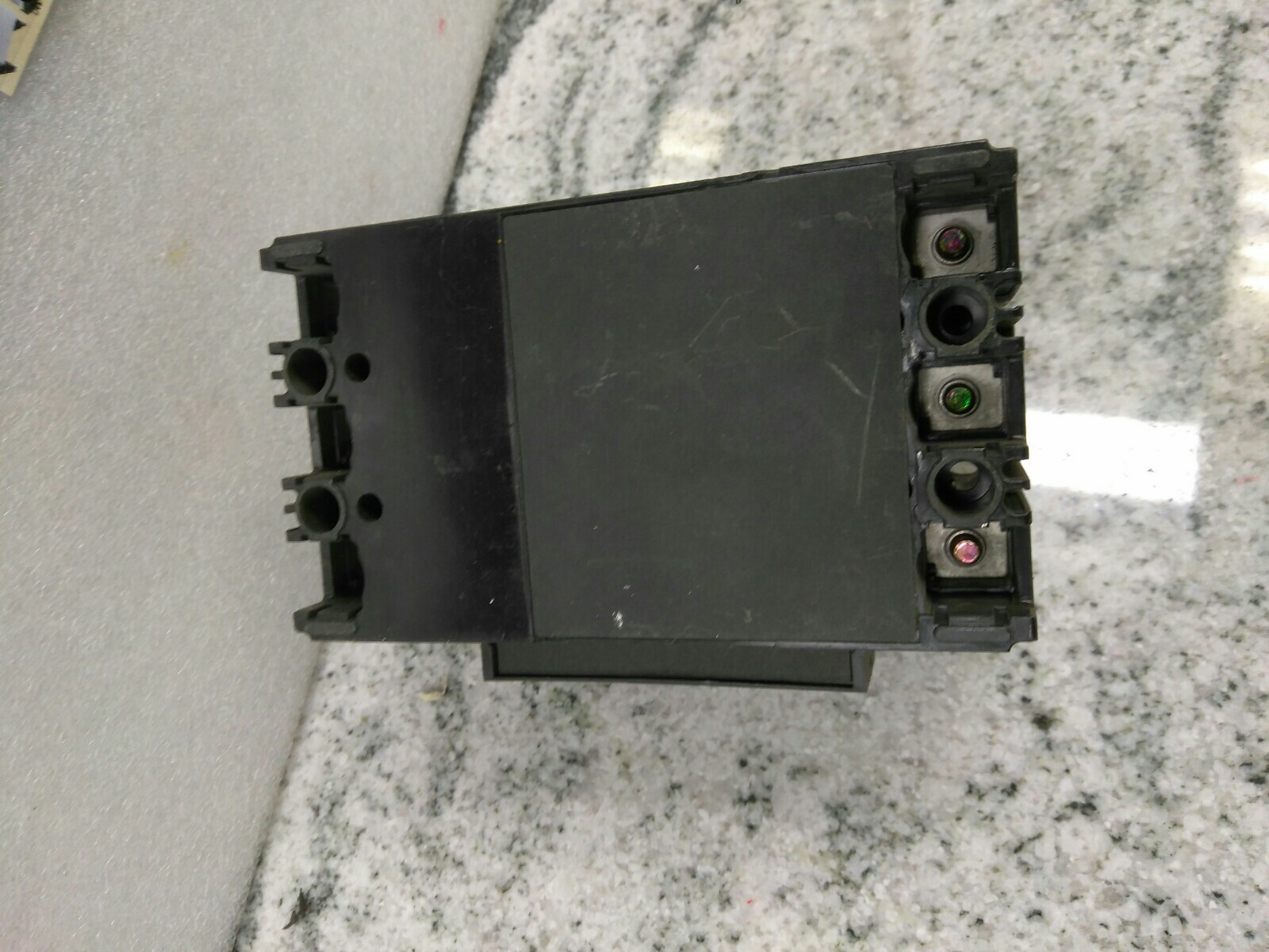 Mitsubishi Motor Breaker, MB30-SS, 16Amp, 3 Pole, 500VAC / AUXILIARY (22DB2