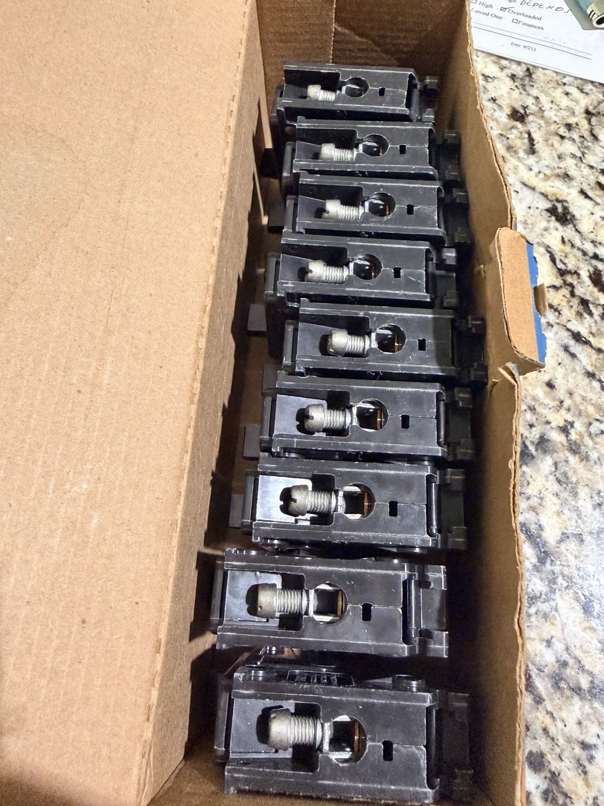 Eaton BR120 20A 1-Pole 120/240V BR Plug-In Circuit Breaker CutlerHammer ONLY 9
