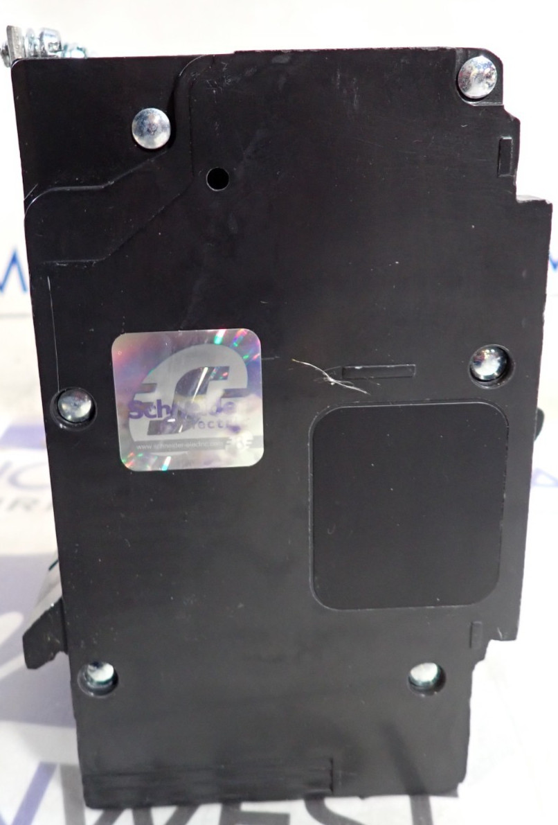 New Square D EDB34015 15 Amp 480Y/277 VAC 3 Pole Type EDB Bolt-On Breaker