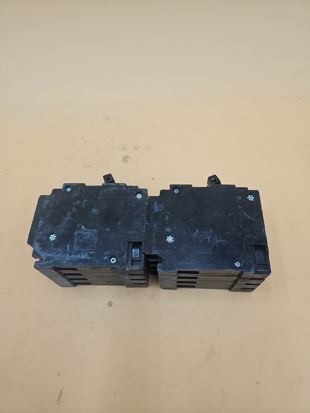 LOT OF 2 Siemens ITE Tandem Circuit Breakers Q21530CT, Q22050CT. *chips*
