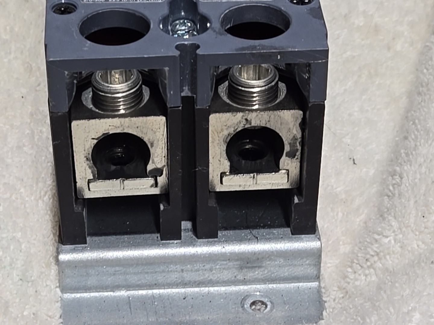 Siemens QR22B200 Circuit Breaker 200A 2P 240V QR2
