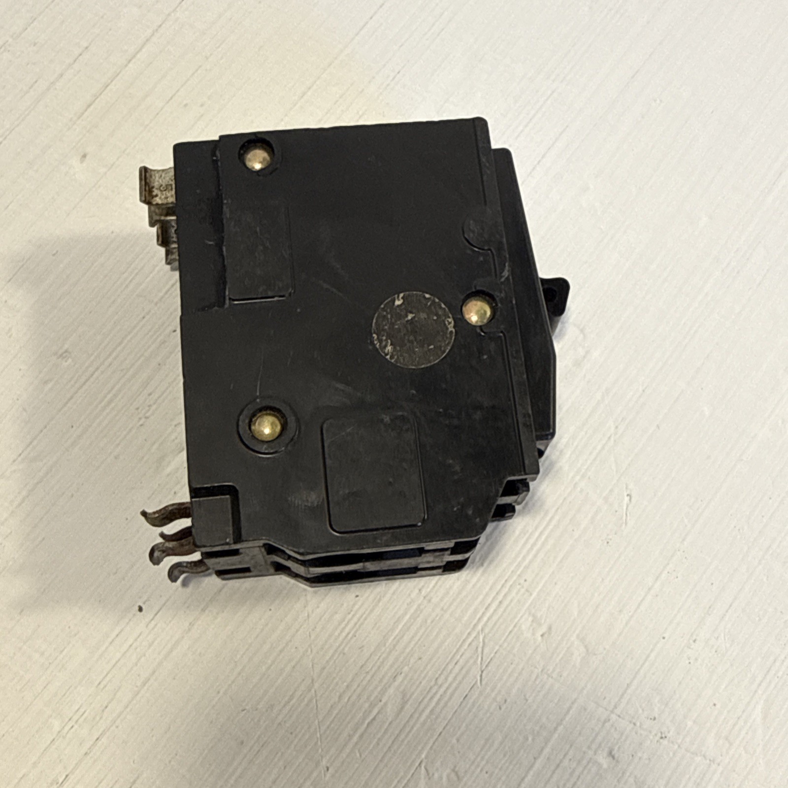 Square D QO240 40 Amp 2 Pole 120/240 Volt Plug-In 40A 2P Q0 Breaker YELLOW FACE