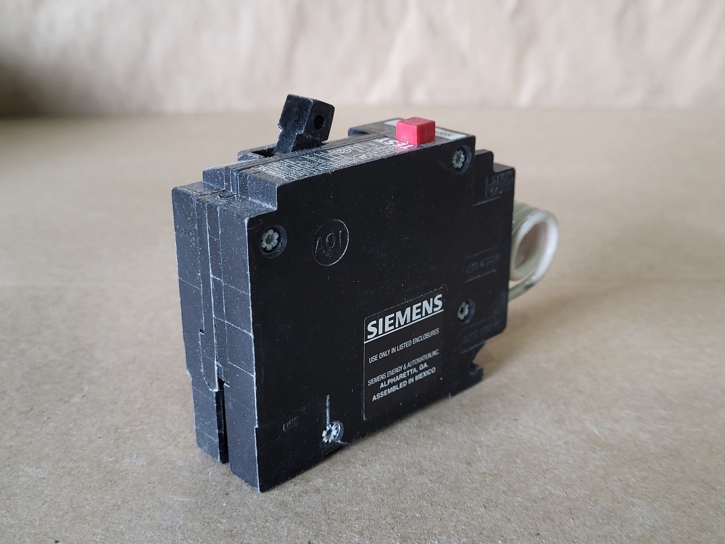 SURPLUS NEW SIEMENS QE120H 20 Amps 1-Pole 120 volts Circuit Breaker – Parts