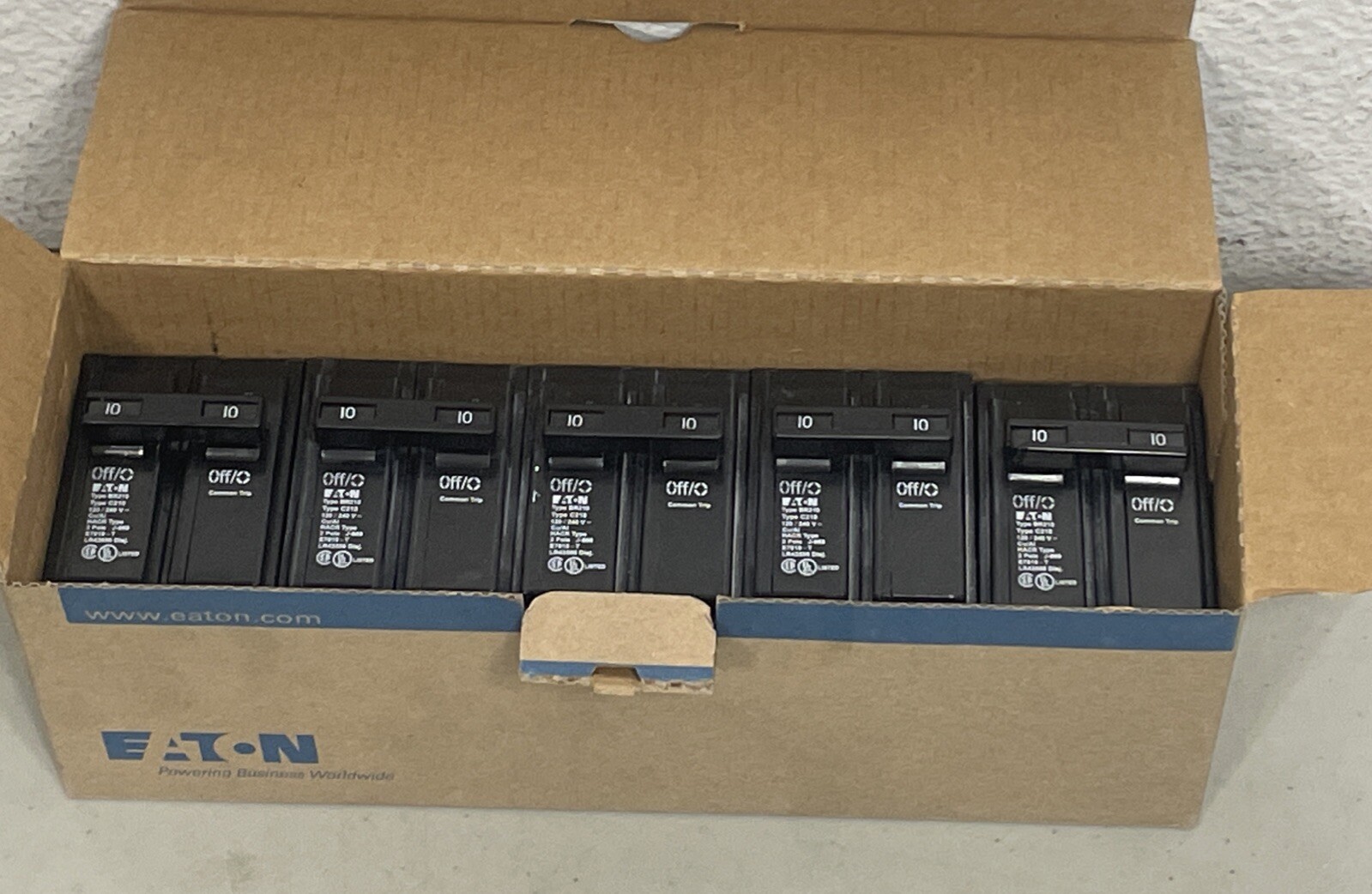 Box of 5 EATON BR210 Circuit Breakers 10 AMP 2 Pole Type BR *NEW IN BOX*