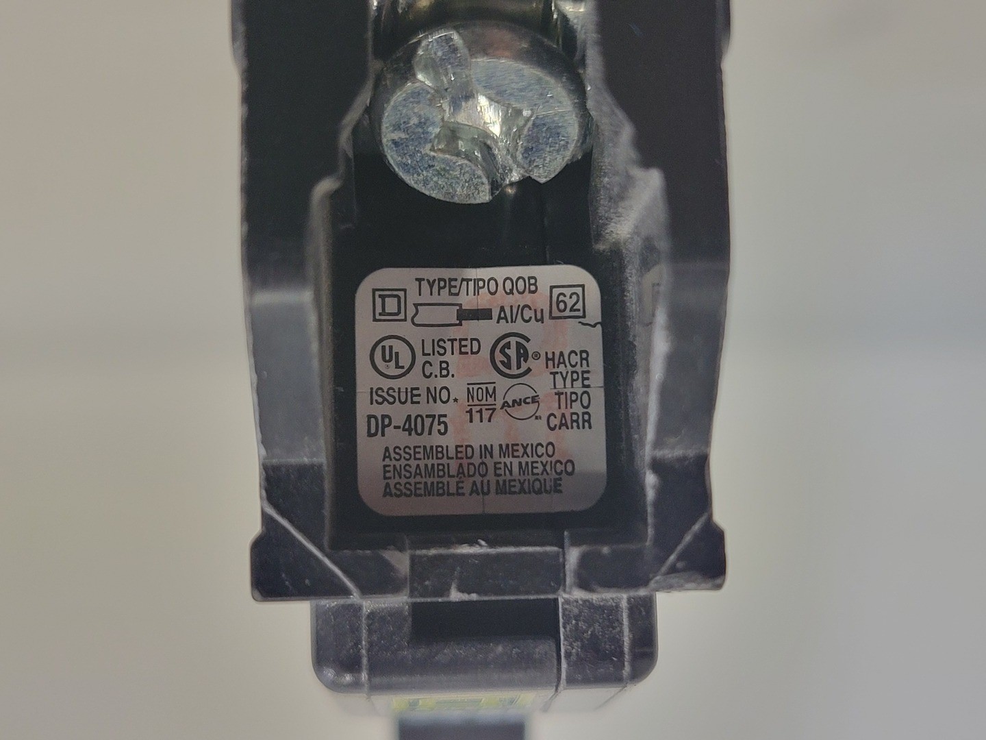 SQUARE D QOB130 30 Amp, 1 Pole, 120/240 volts Circuit Breaker – Electrical