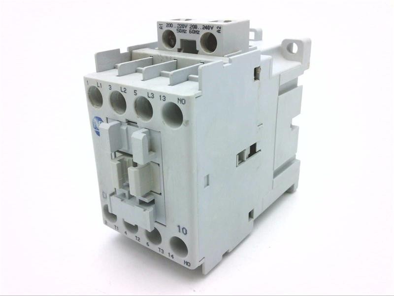 100-C09L10 AB CONTACTOR 9 AMP IEC 200-220 VC 50 HZ / 2 NEW – OPEN BOX