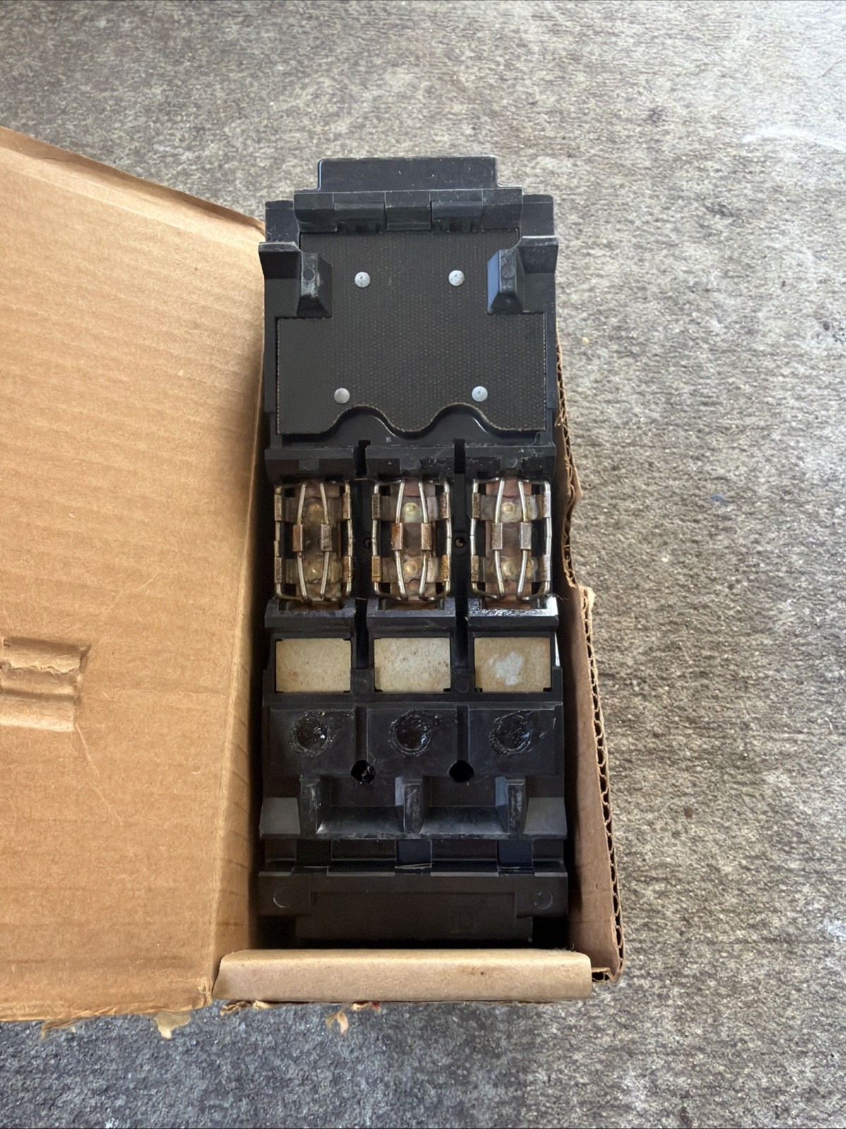 Square D QE2200VH 200A 2-Pole Circuit Breaker, 240VAC, QE6