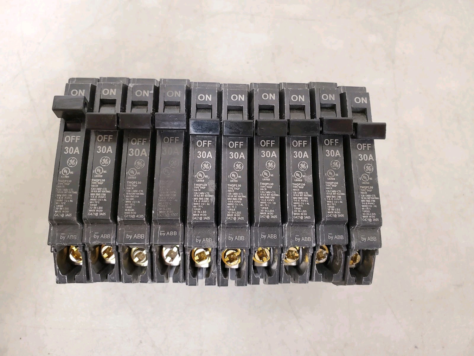 *LOT OF 10* GE Q-Line 30 Amp 1/2 in. Single-Pole Circuit Breaker (THQP130)
