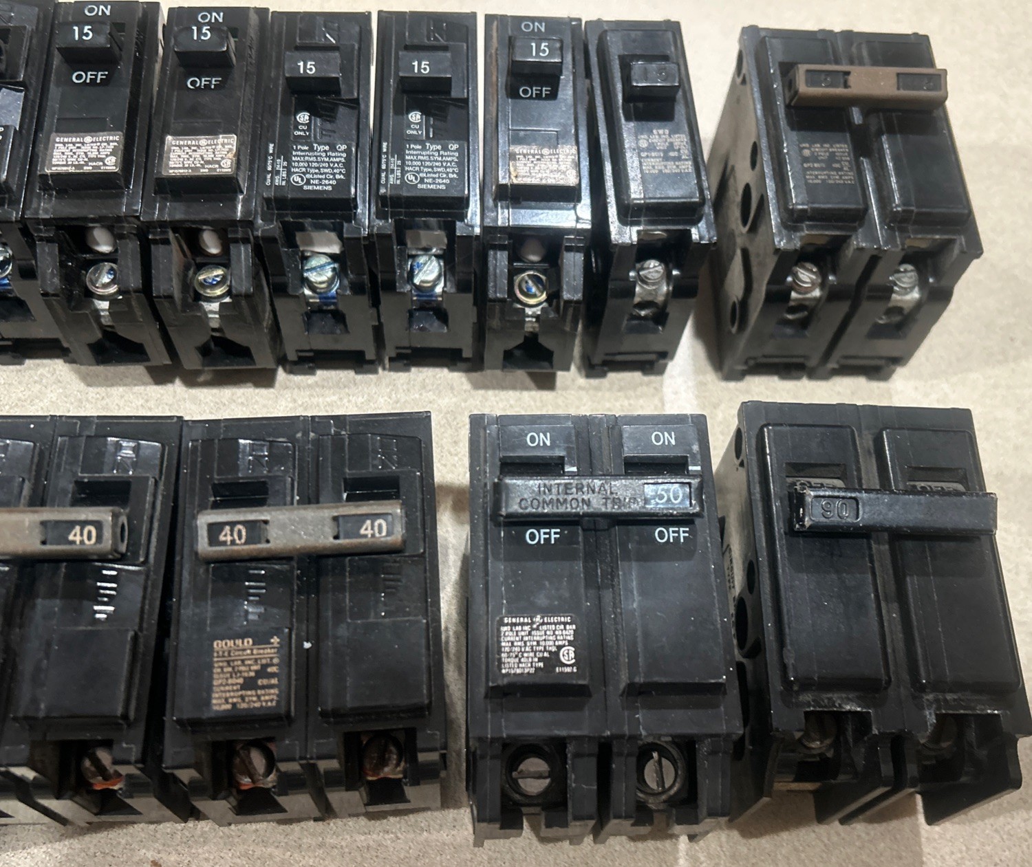 LOT OF 32 GE, Gould, ITE Imperial , Siemens, Murray 15, 20, 30, 40, 50, 90 Brkrs