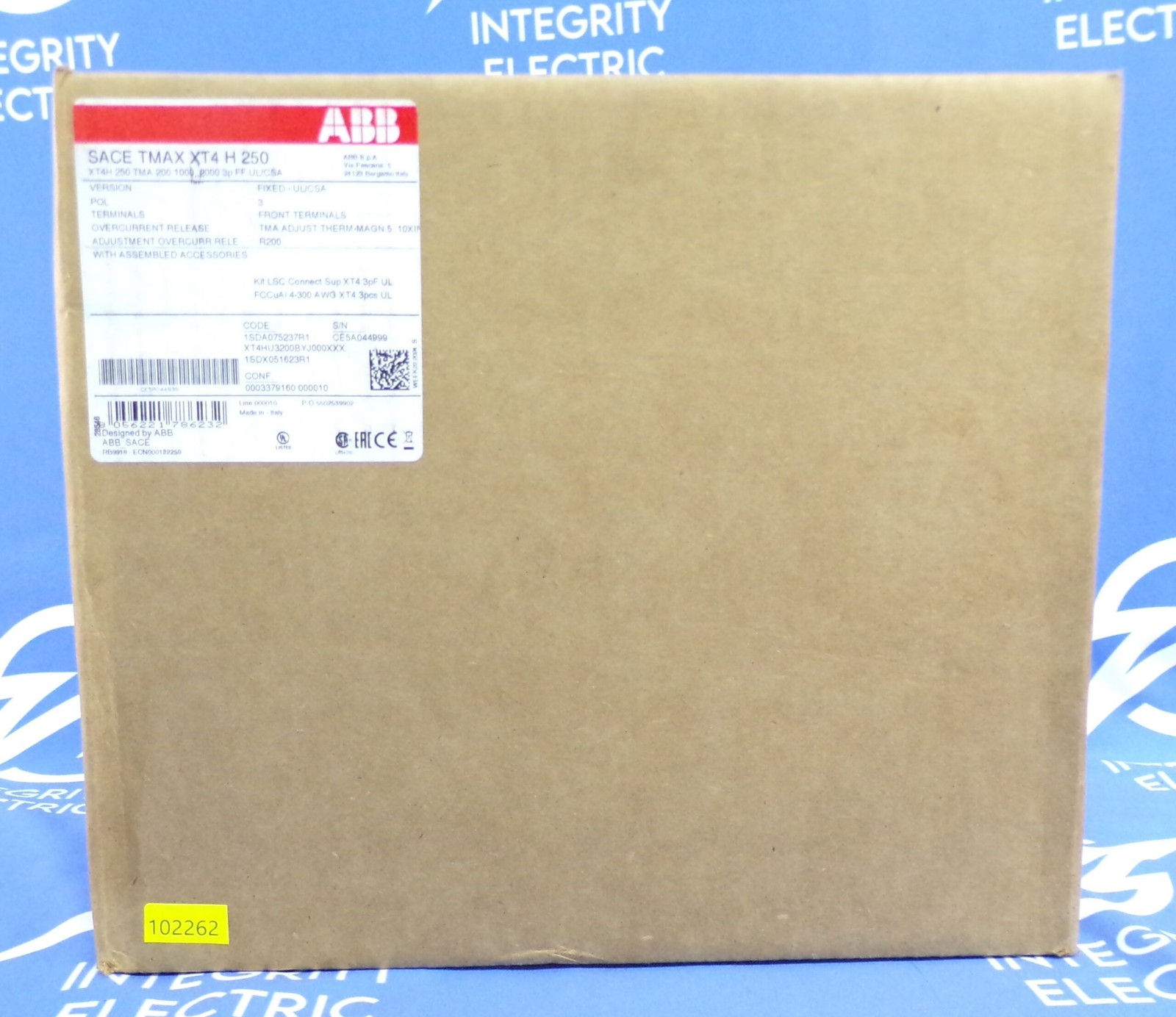 NIB ABB CIRCUIT BREAKER XT4HU3200BYJ000XXX 1SDA080079R1 I-LINE 200A 600V 3P SACE