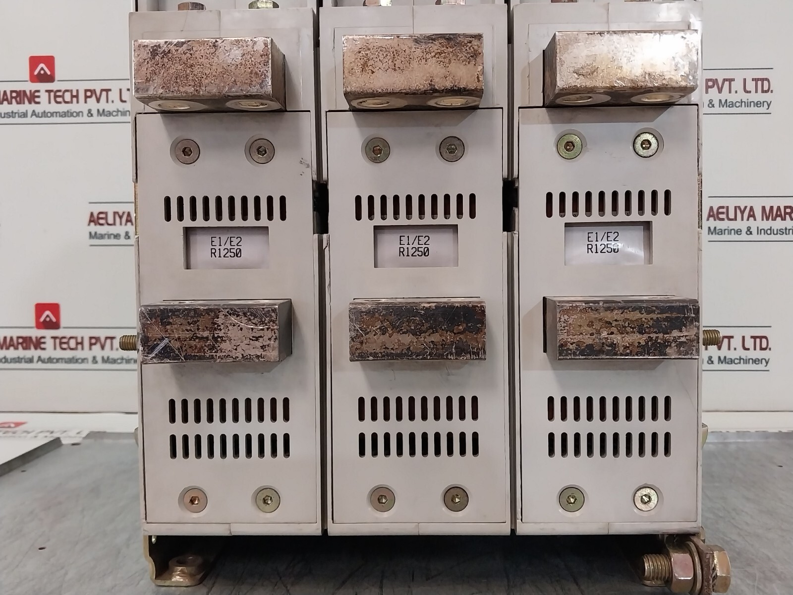 ABB SACE E2N 12 Low Voltage Air Circuit Breaker 15VDC 1250A 690V 55kA X 1s