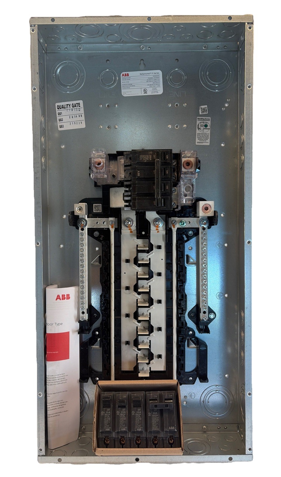 ABB 200 Amp 20/40 Main Breaker Indoor Load Center Plug On Neutral PAM2020PA Kit