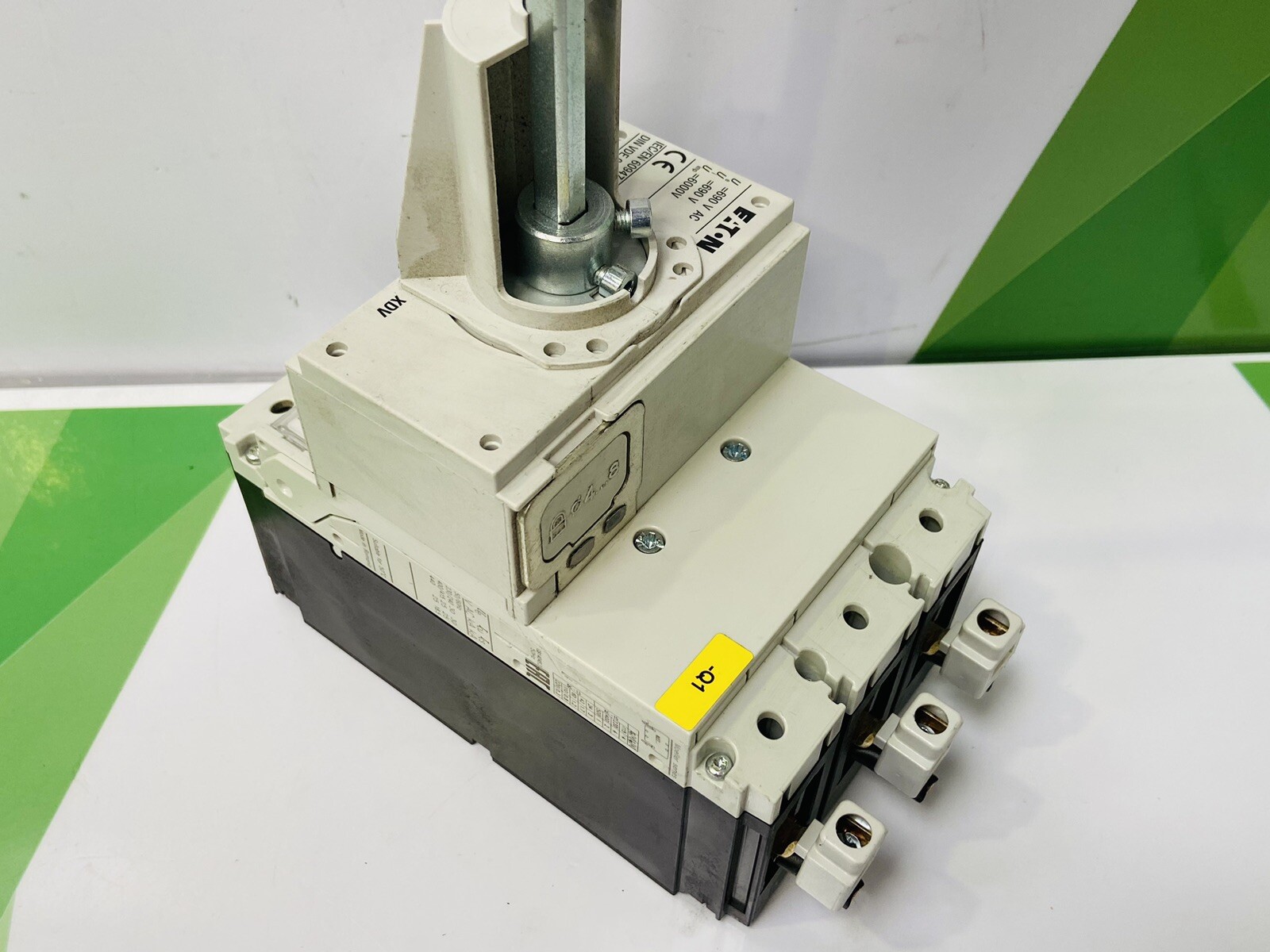 EATON NZM 1 CIRCUIT BREAKER, NZM B1— USED