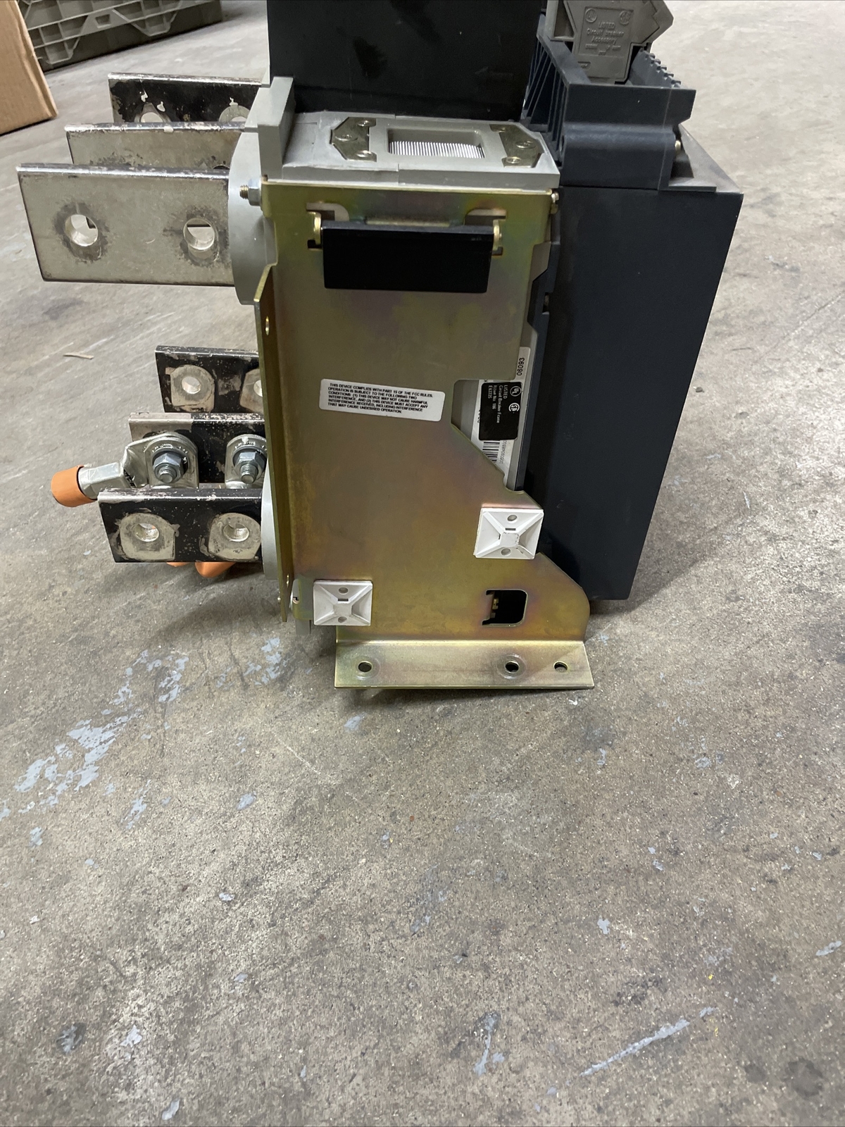 SQUARE D NT16L 1600 A FRAME 3P 480-600 VAC CIRCUIT BREAKER 1 year warranty