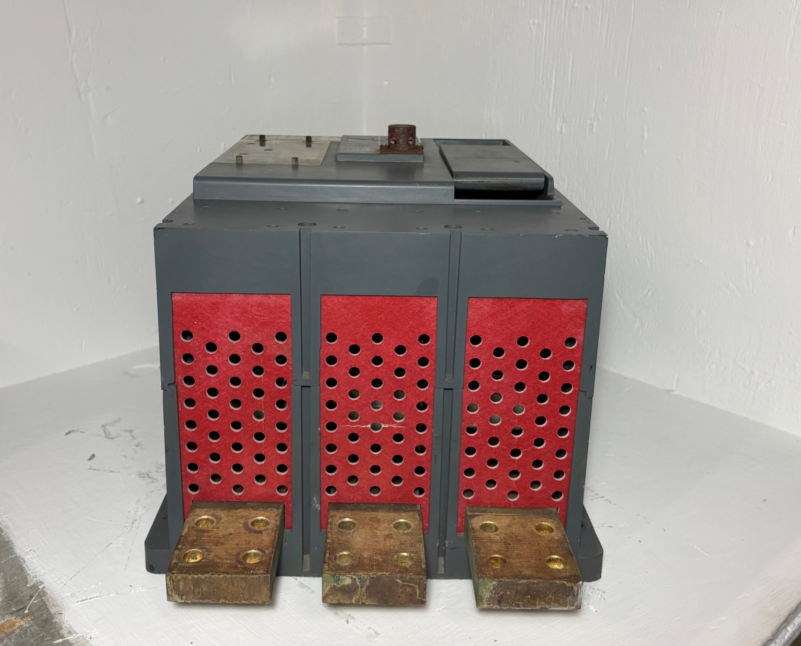 Cutler-Hammer SPBR325F SPB 100 2500A LSI Circuit Breaker 3P 600V 2500 Amp SPB100