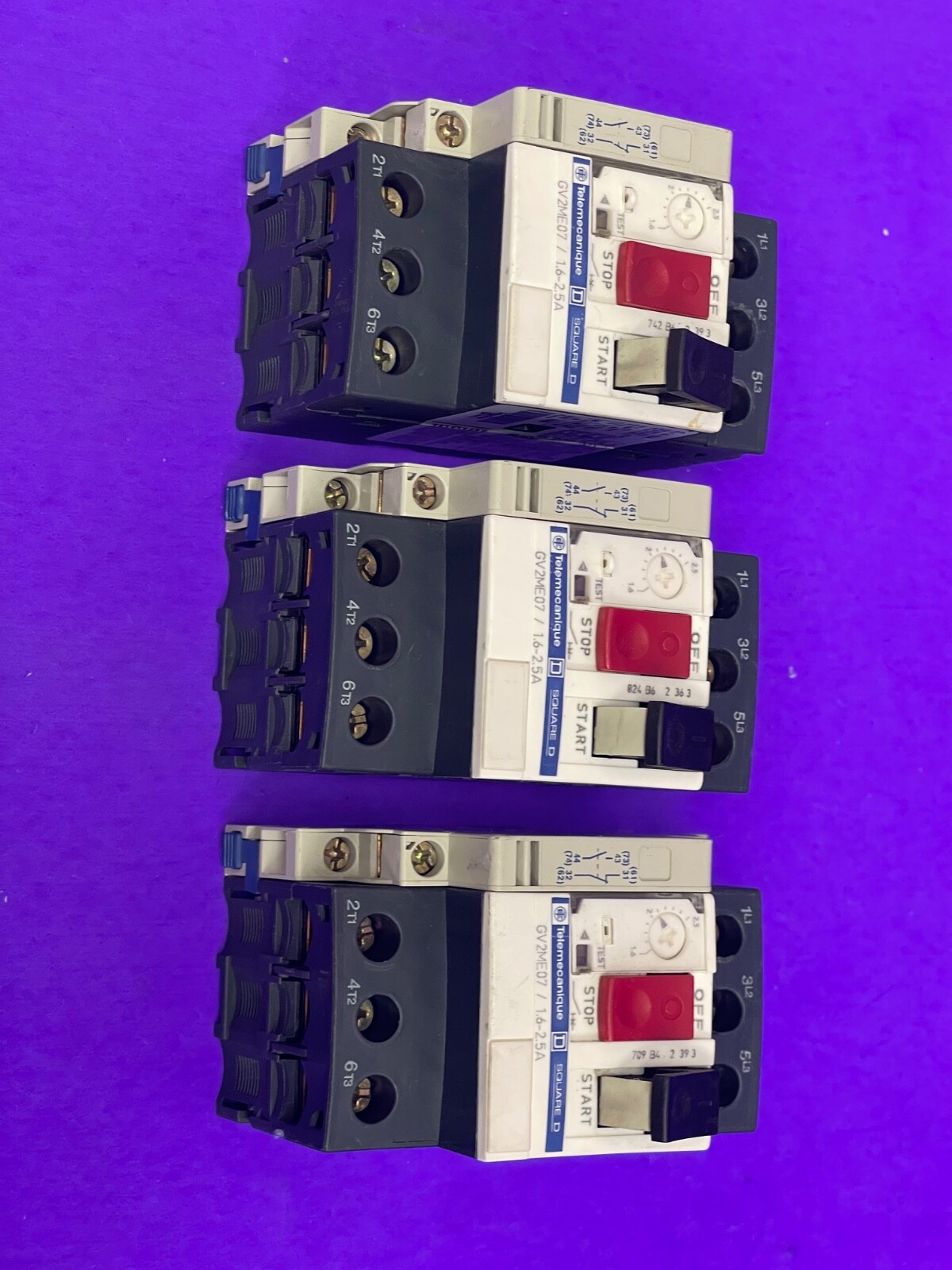 Telemecanique GV2ME07 Motor circuit breaker 1.6-2.5 A w/ GV2-AN11 Aux Contact