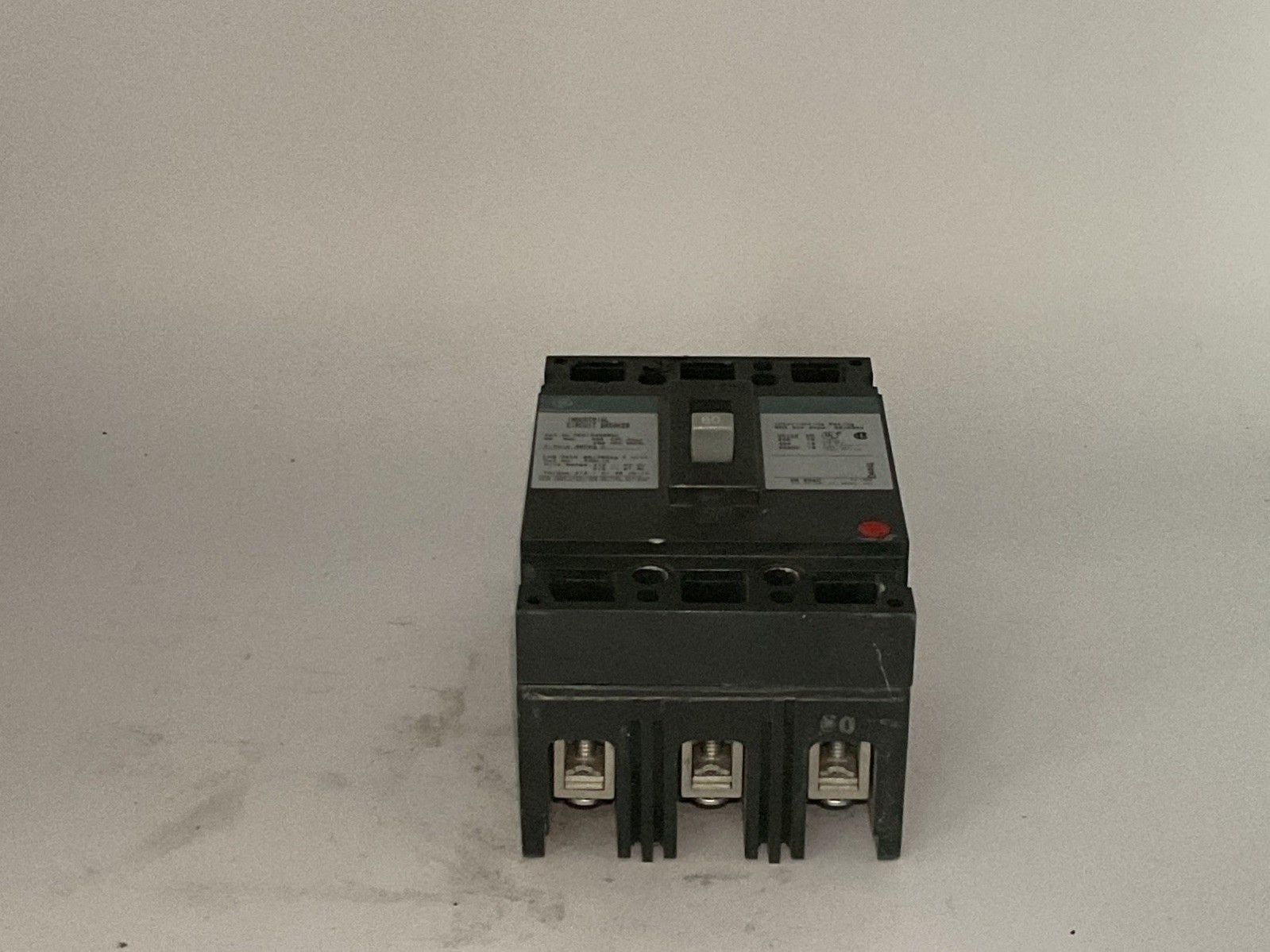 GE THED136060 600VAC 60A 40C 3-Pole Circuit Breaker