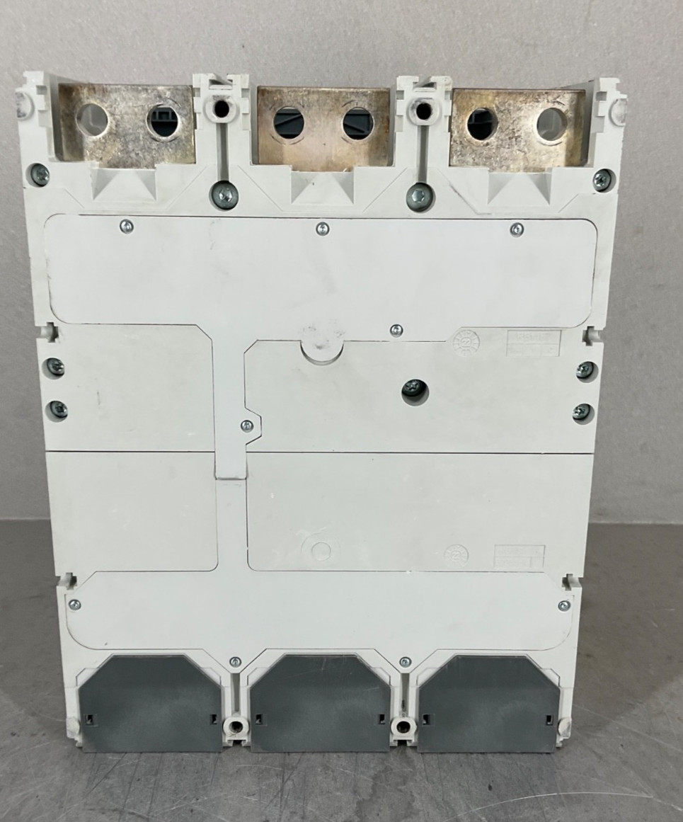 ABB XT7HU380CEFF000XXX TMAX CIRCUIT BREAKER 800 A 3P EKIP DIP LS/I NEW