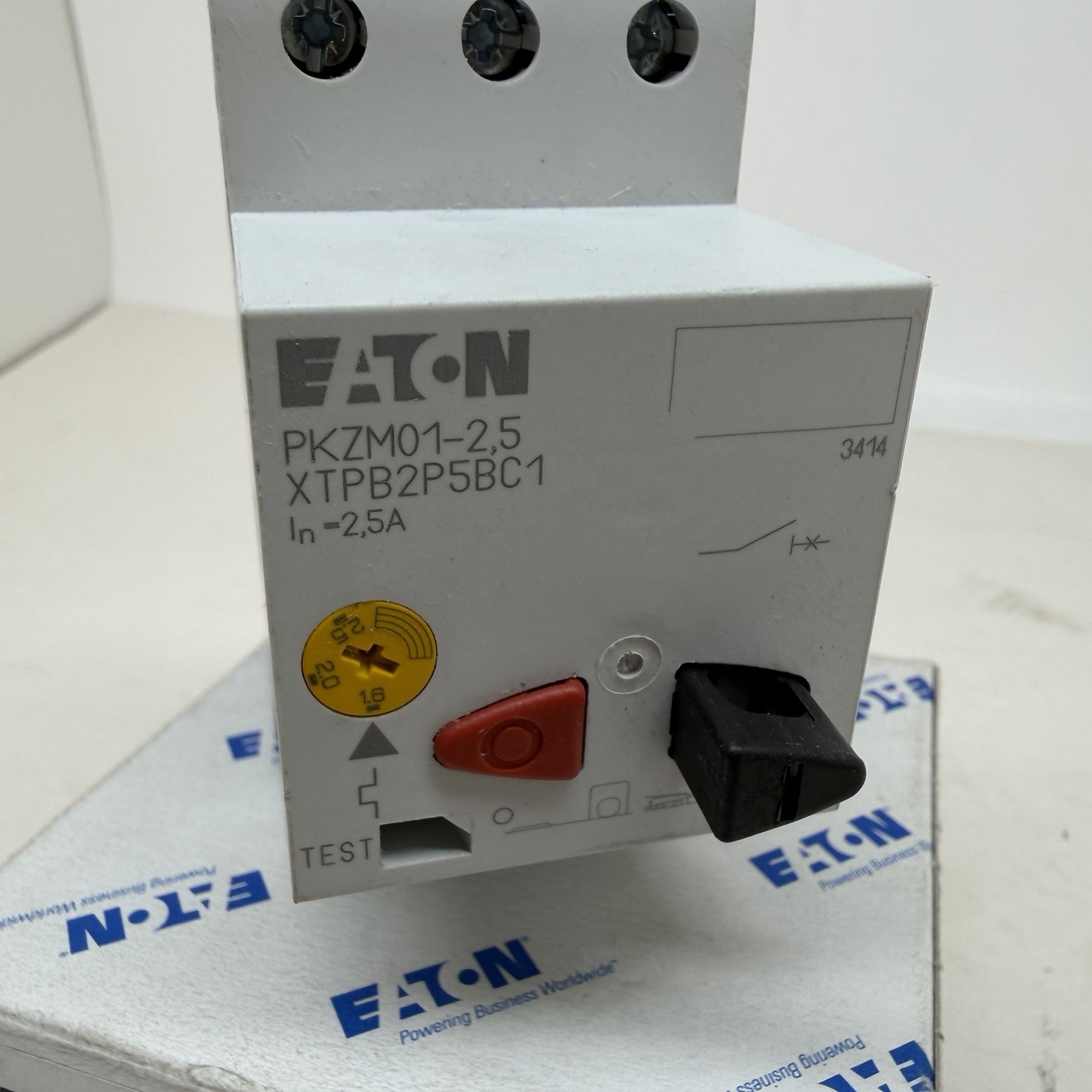 Eaton GENUINE PKZM01-2,5 Motor Protection Circuit Breaker XTPB2P5BC1