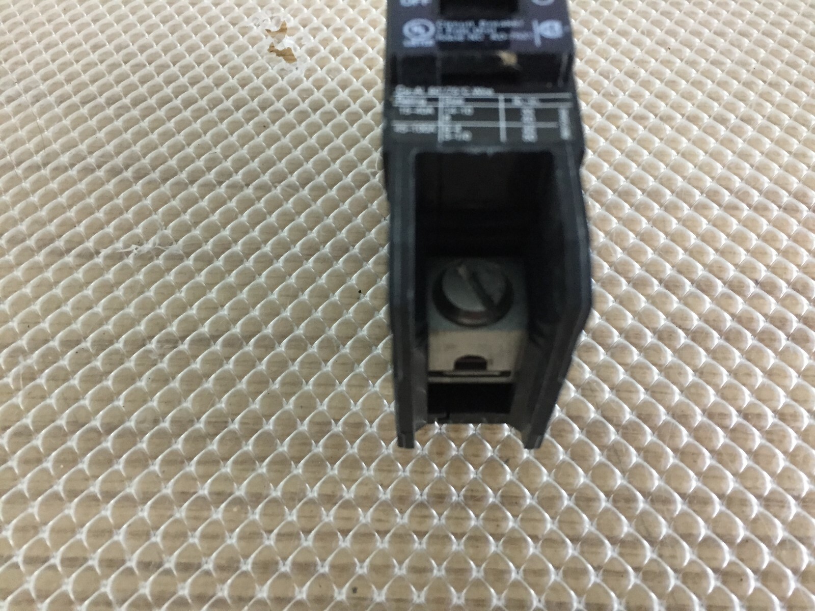 SIEMENS BQD120 20 AMP 277 VOLT BOLT IN BREAKER