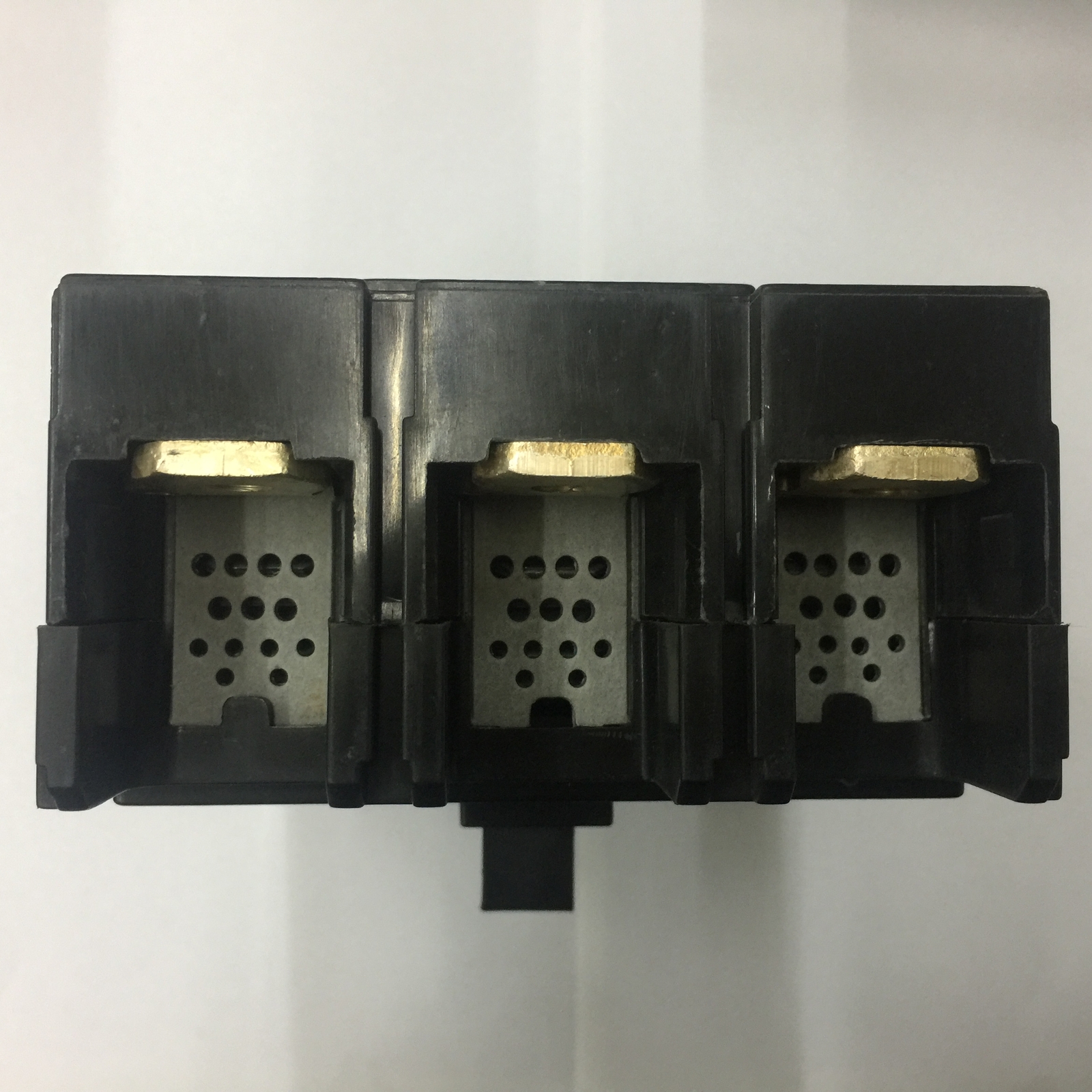 EA203B Molded Case Circuit Breaker 3P 150A